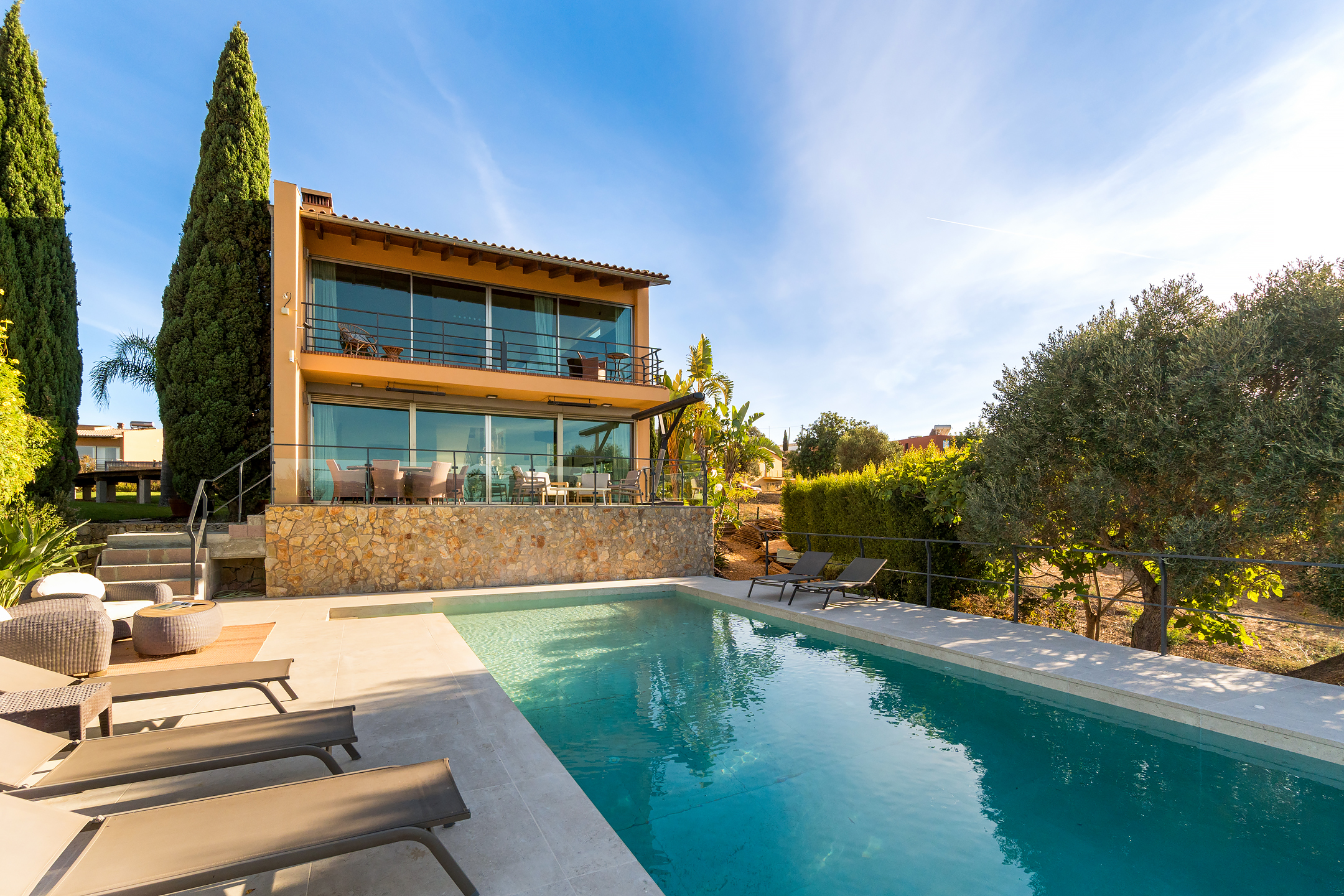 Charming Villa with Swimming Pool and Spectacular Countryside Views