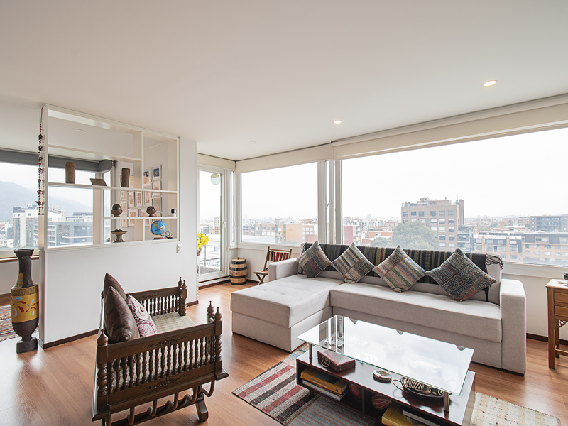 Apartamento moderno con vista para venta en Bella Suiza Alta