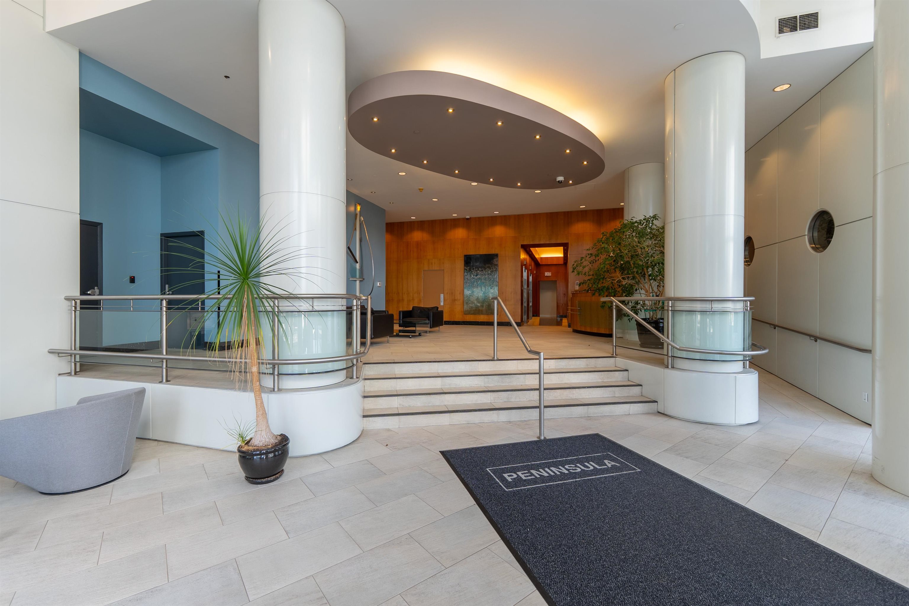 Ultimate Yaletown Lifestyle at The Peninsula!