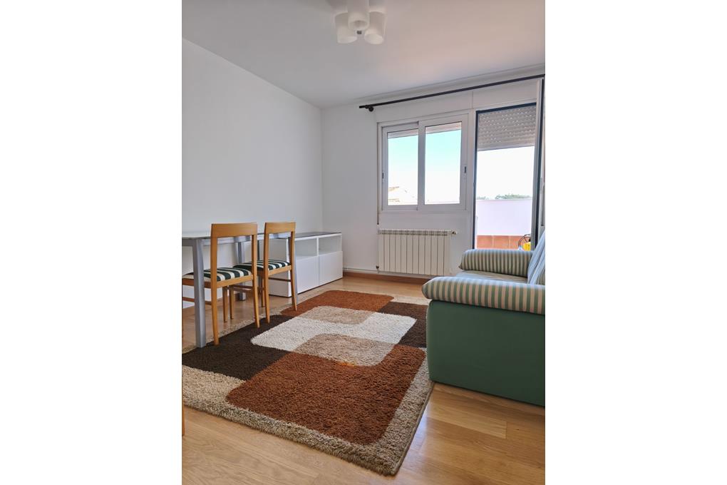 E&V rents a furnished two-bedroom apartment with a spectacular terrace