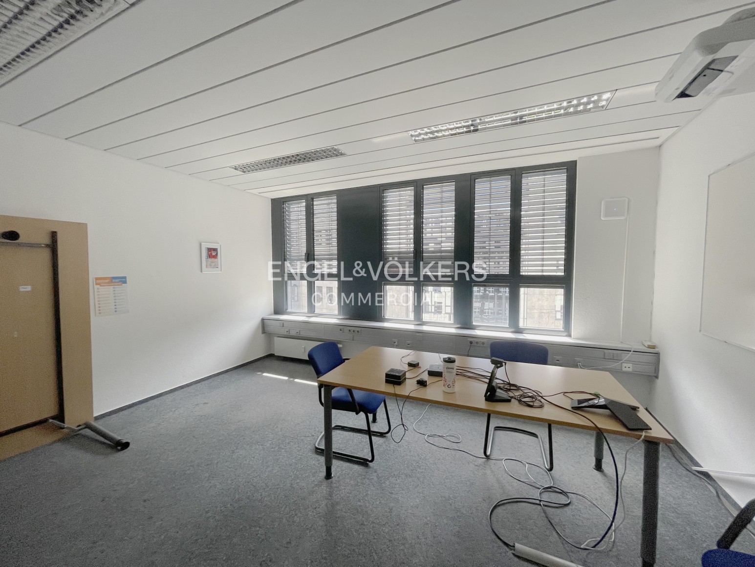 Ihr neues Büro an der Spree