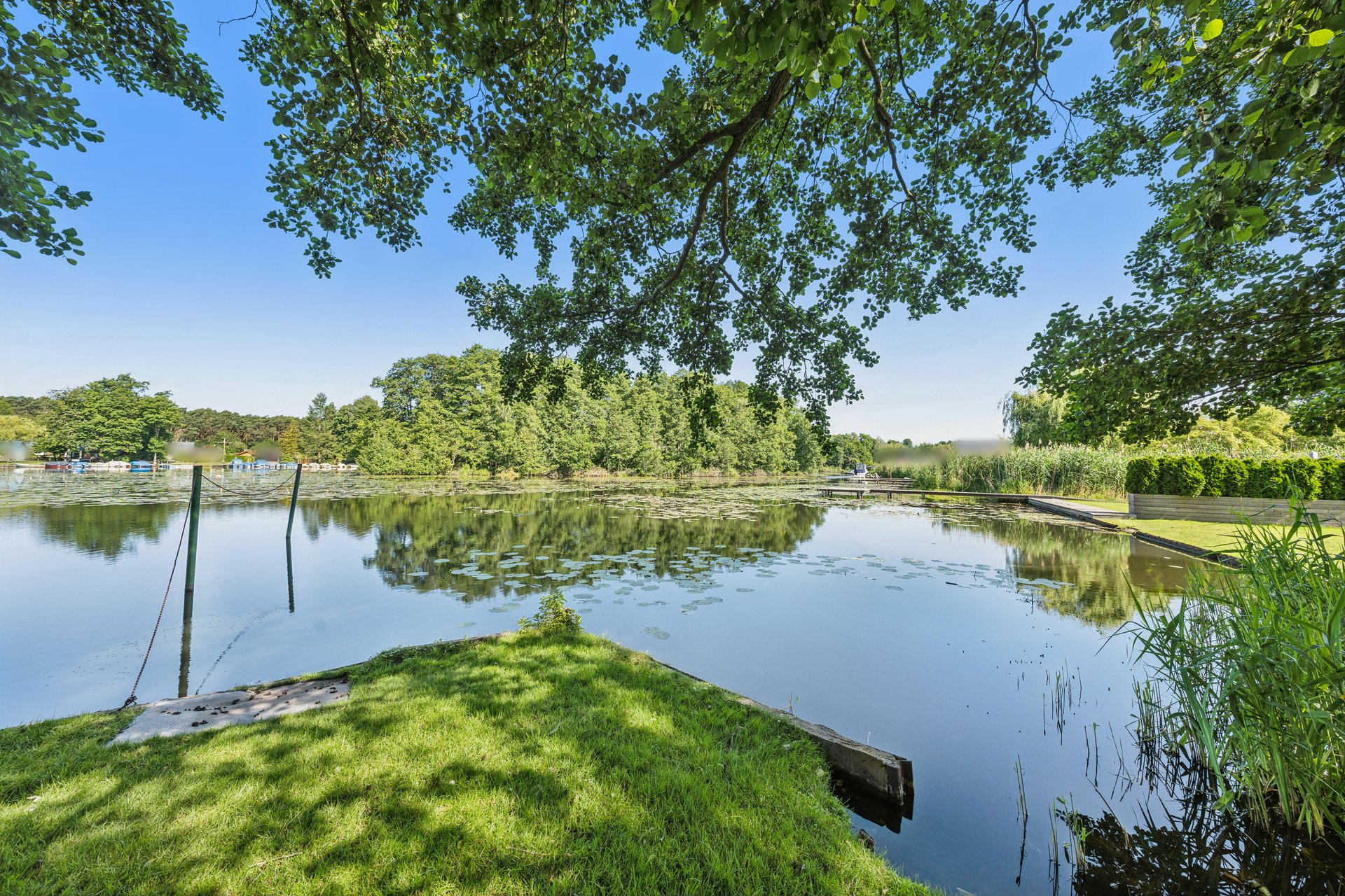 Provisionsfreies Baugrundstück mit Wasserzugang am Krossinsee – teilbar und mit Stegmöglichkeit