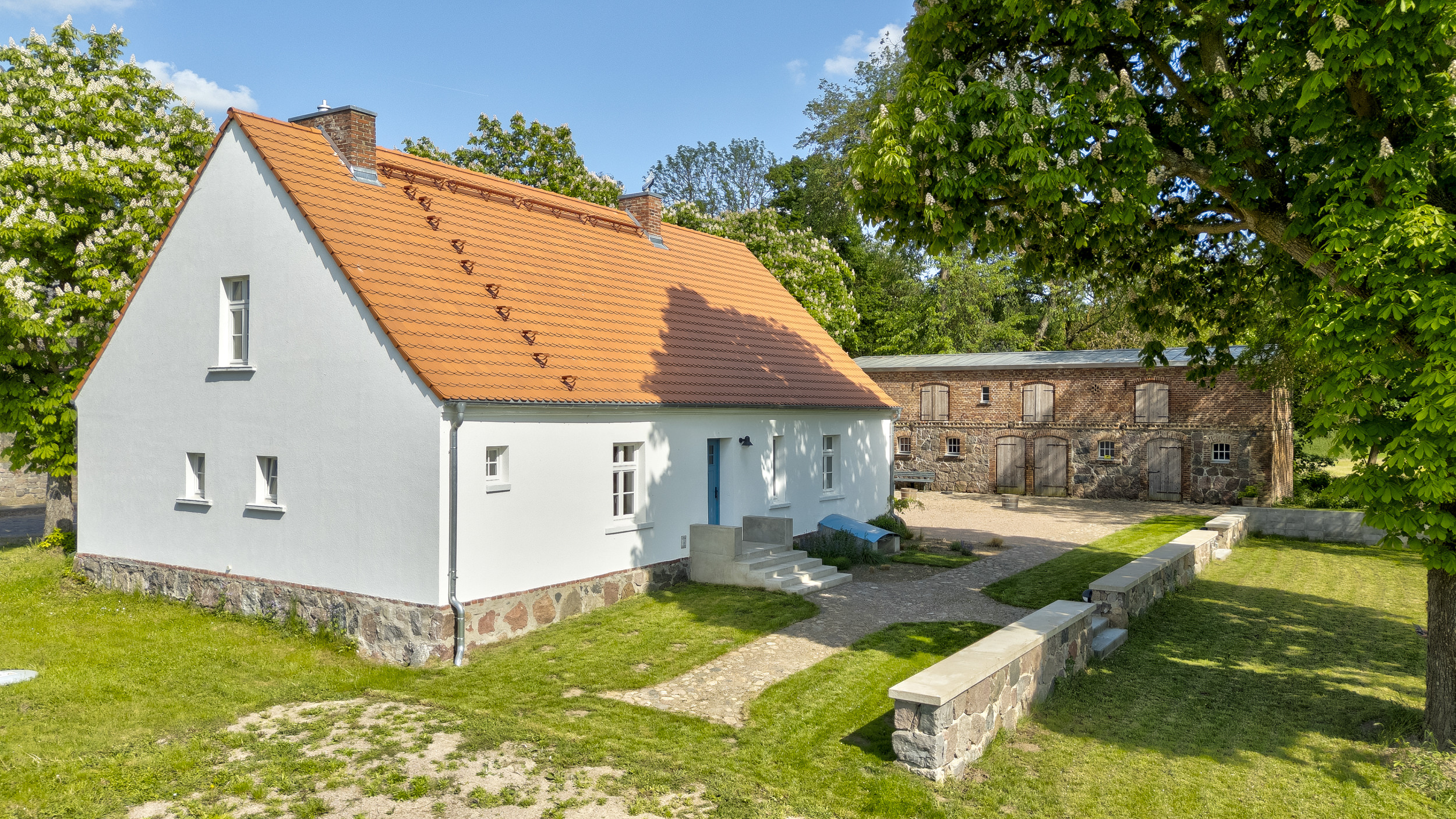 Historisches Ensemble mit großem Grundstück und Entwicklungspotenzial