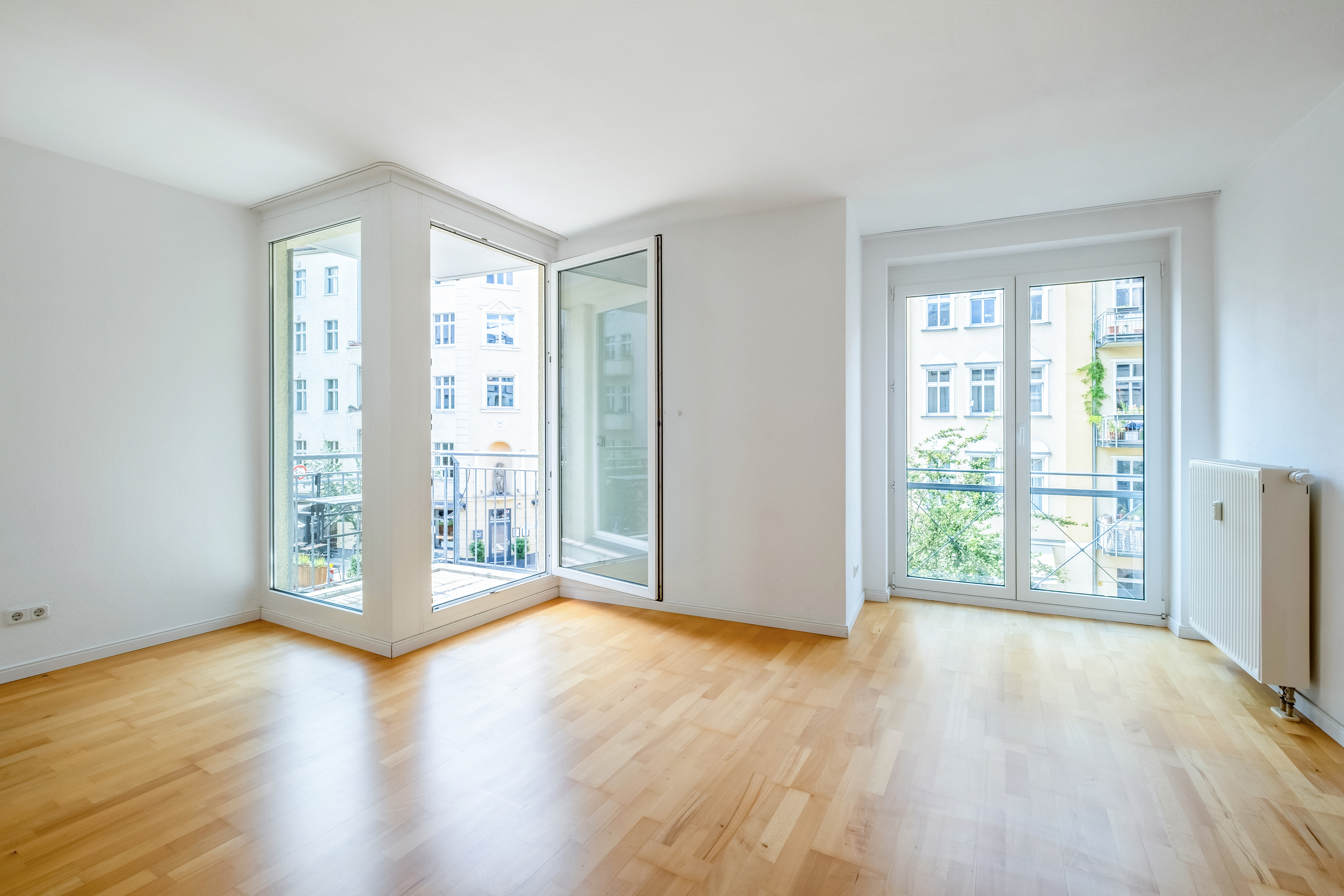 Lichtdurchflutete 2-Zimmer-Wohnung mit TG-Stellplatz im beliebten Dichterviertel
