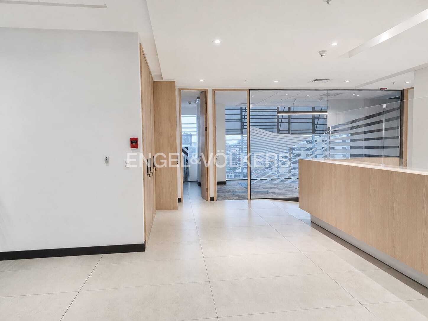 Oficina habilitada en arriendo El Golf 370 m2