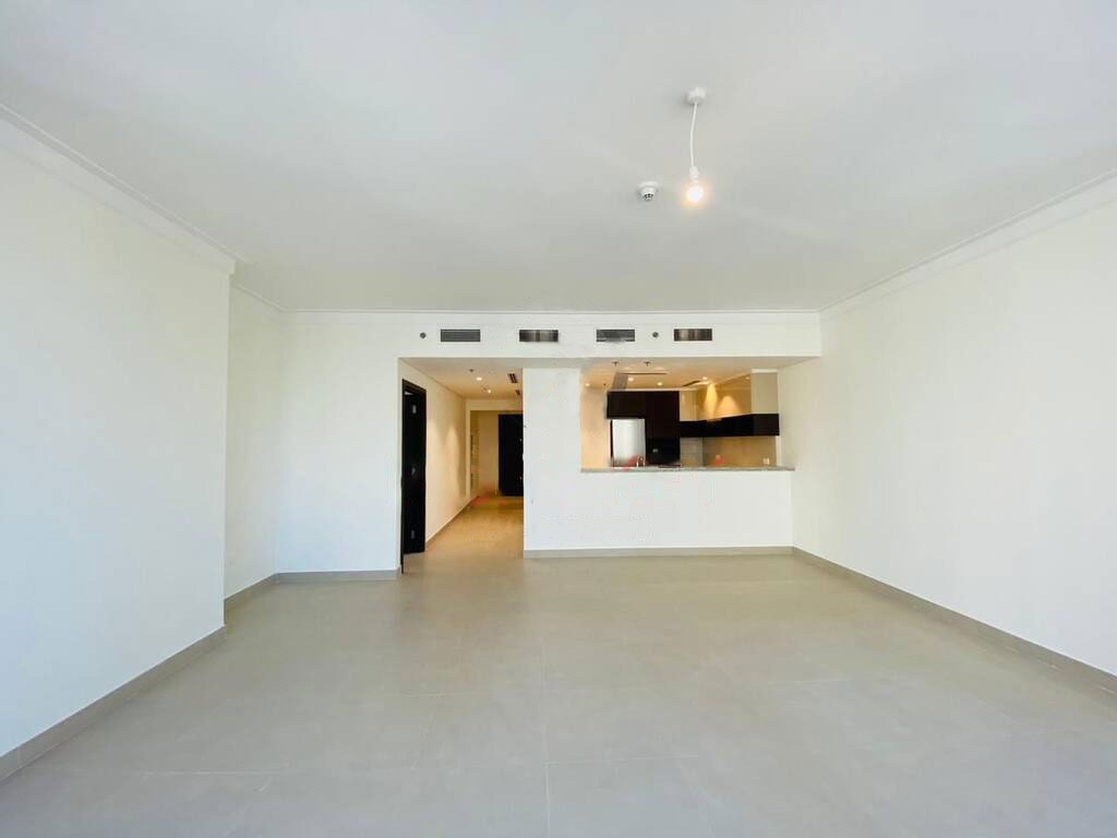 Spacious Layout | High Floor | Ready To Move In