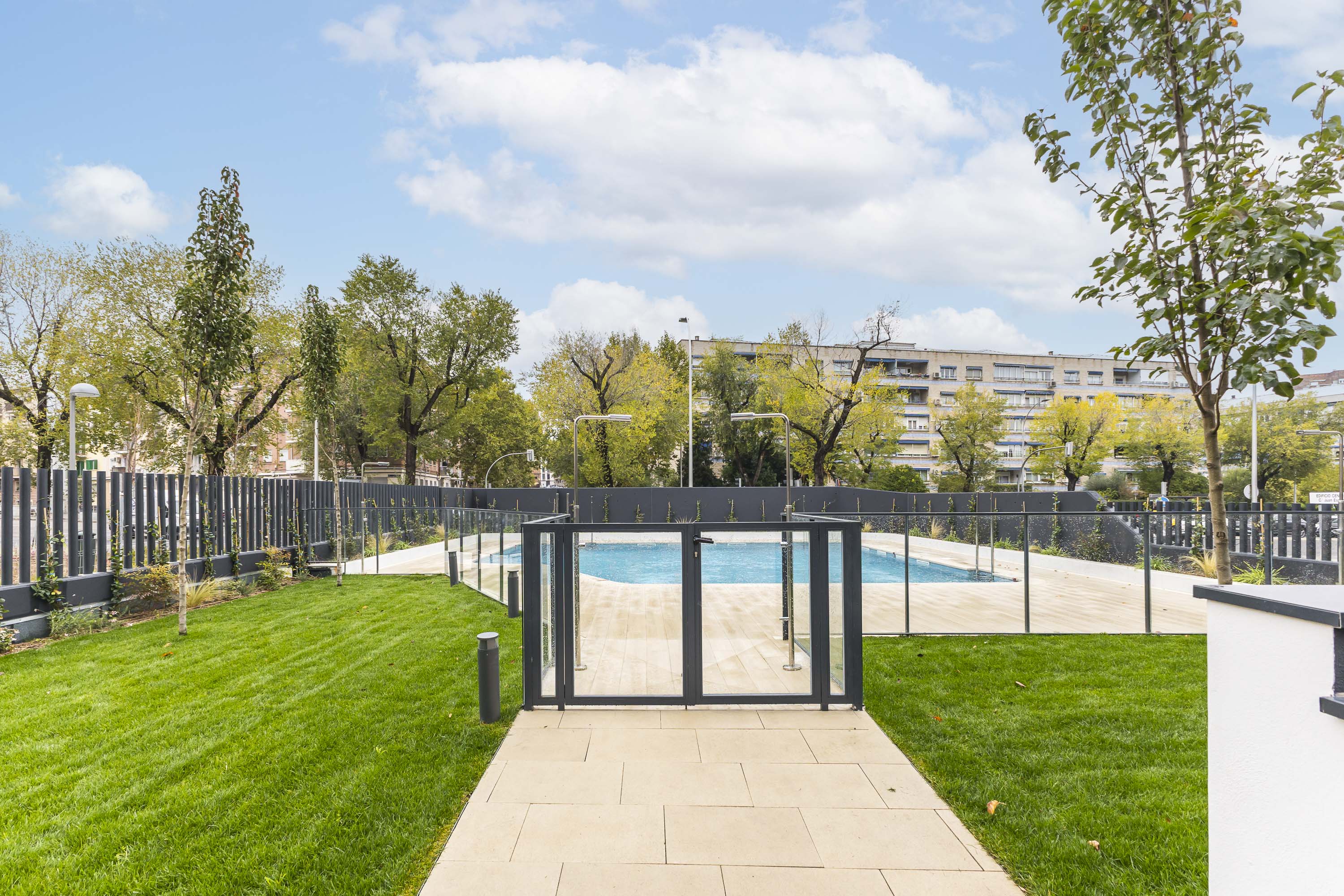 Fabulous brand-new 11th-floor apartment in Retiro-Estrella