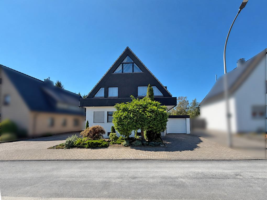 Traumhafte 3-Zimmer-Erdgeschosswohnung mit großem Garten