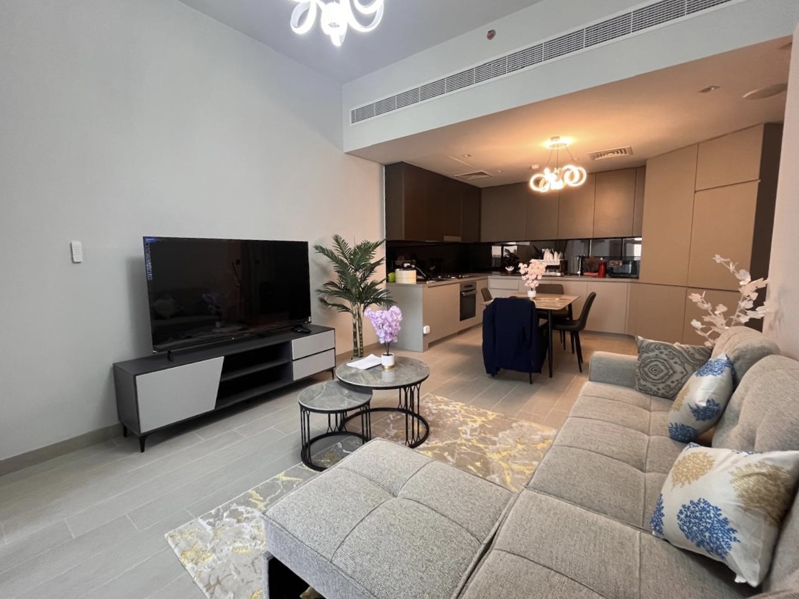 Fully Furnished | Vacant | Prime Location