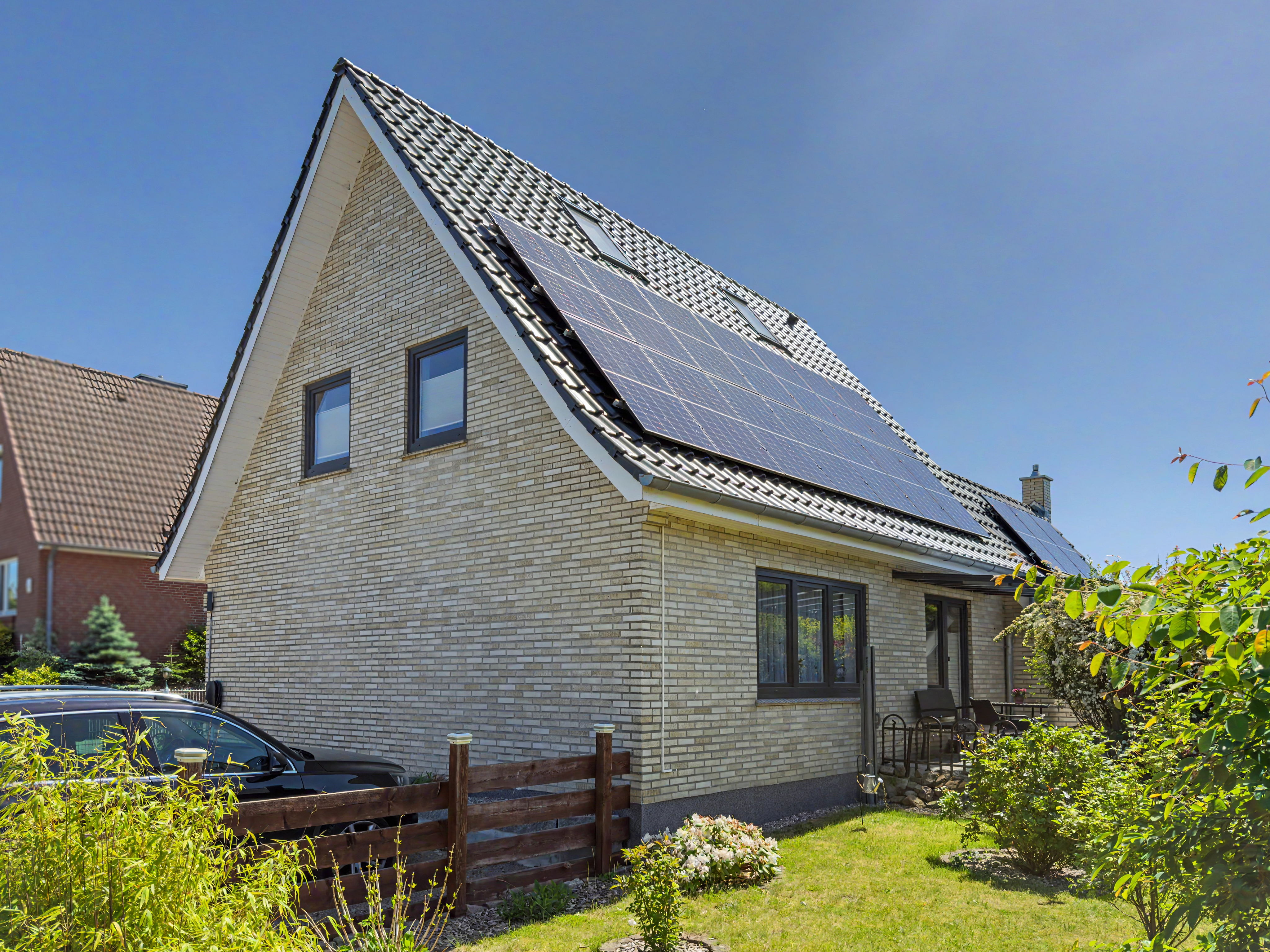 Modernisiertes Einfamilienhaus mit Feldrandblick in Stadtnähe