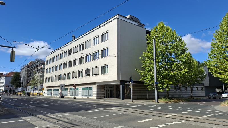 Büroetagen in Citylage mit Stellplätzen