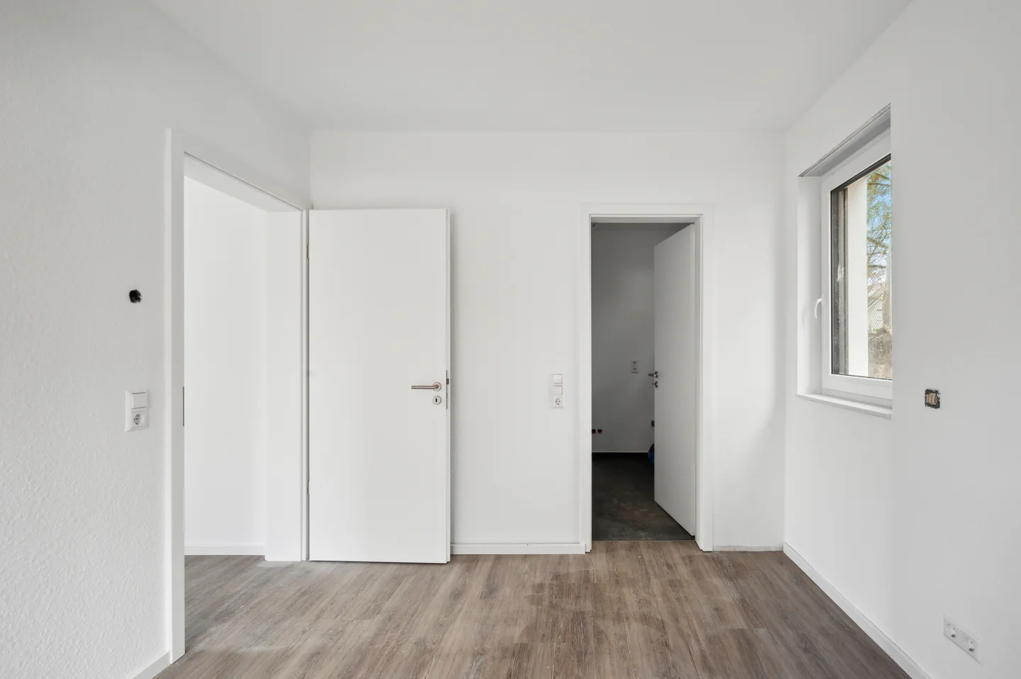Moderne 2-Zimmer-Neubauwohnung mit Terrasse - Foto 3