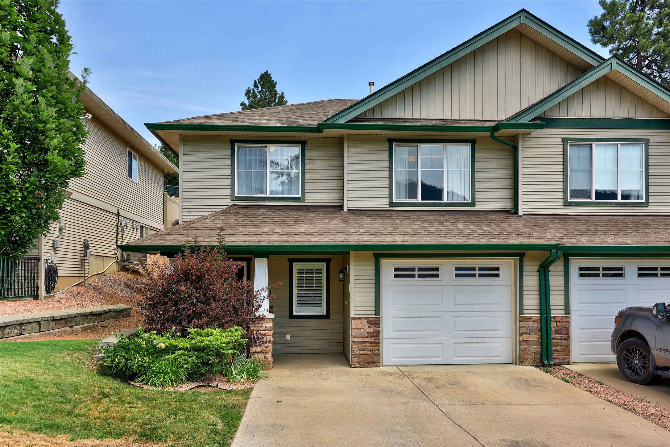 Sought-After Townhome With Low-Maintenance And Privacy