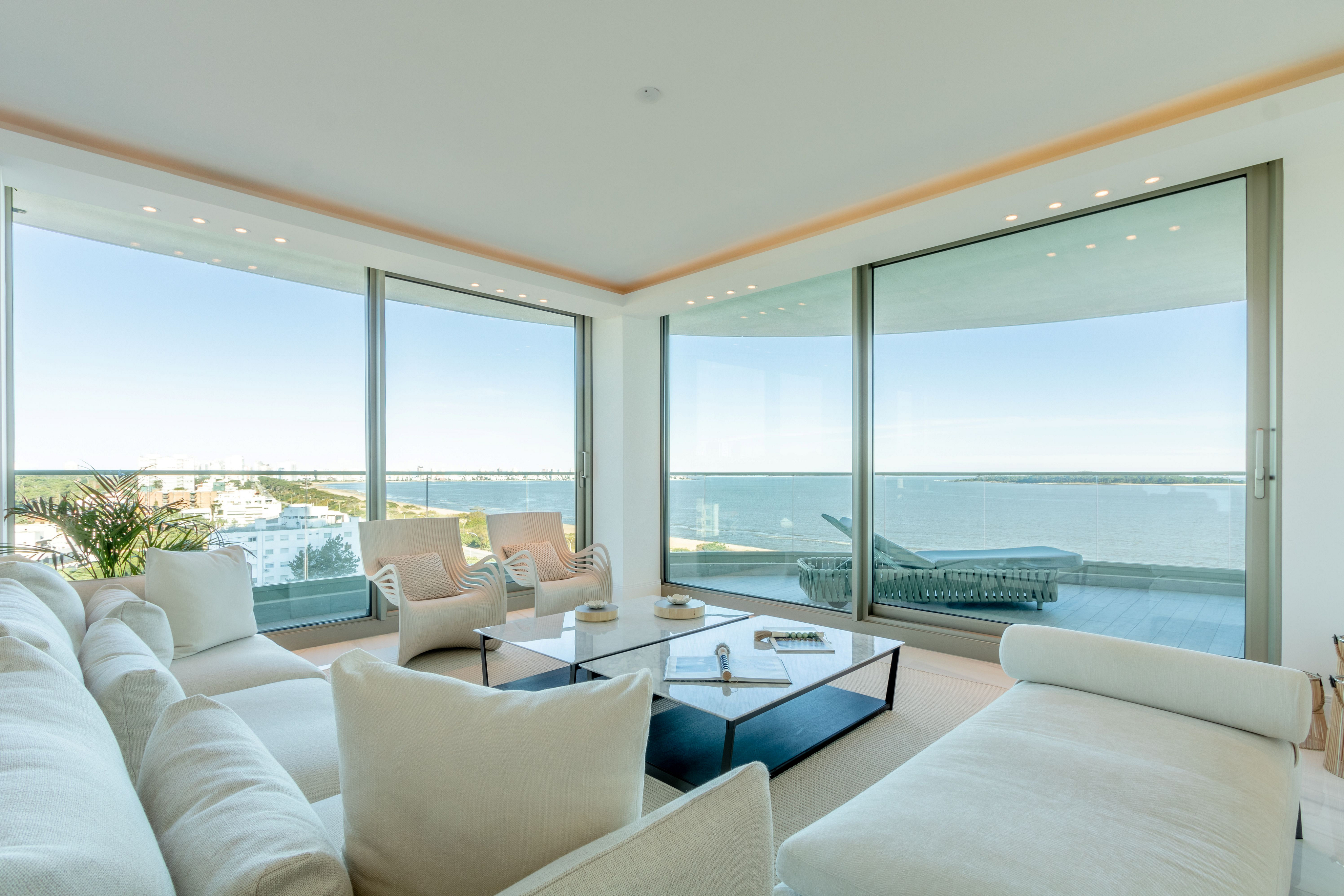 Luxury apartment at Mansa Beach