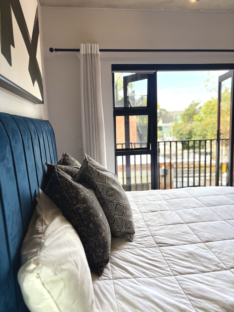 Luxury Studio Apartment