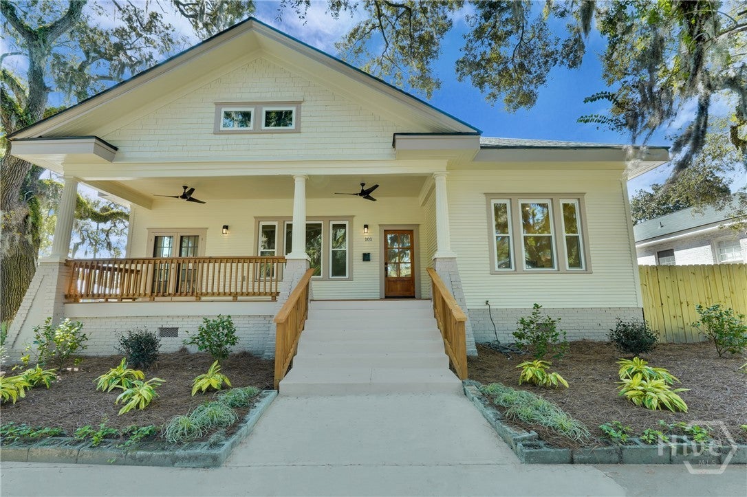 Stunning Renovated Home in Prime Walkable Savannah Location