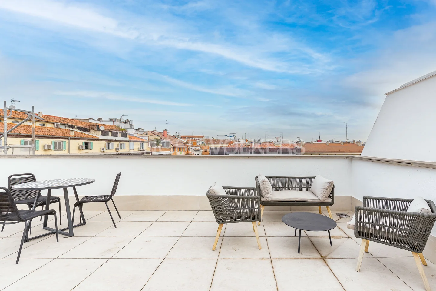 Spectacular penthouse with the best terrace of Justicia and unbeatable skyline