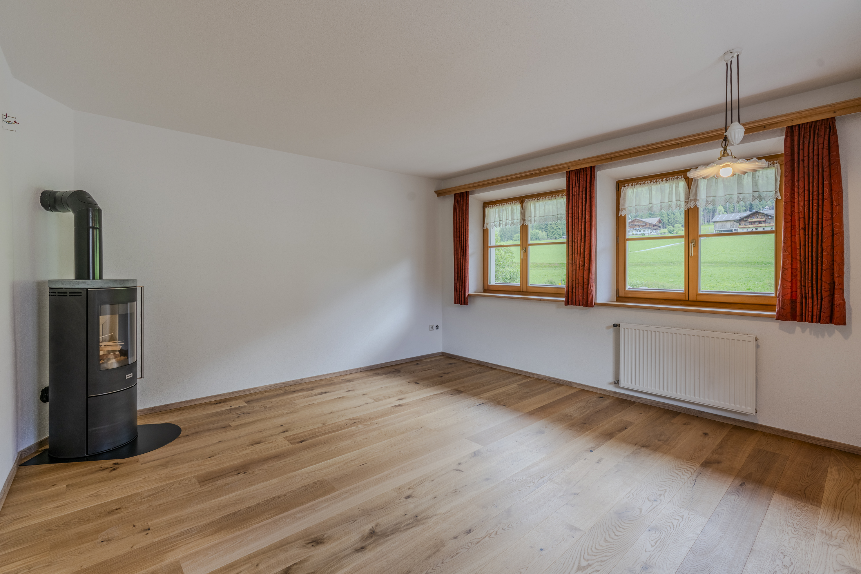 Spacious duplex rental apartment in a quiet location