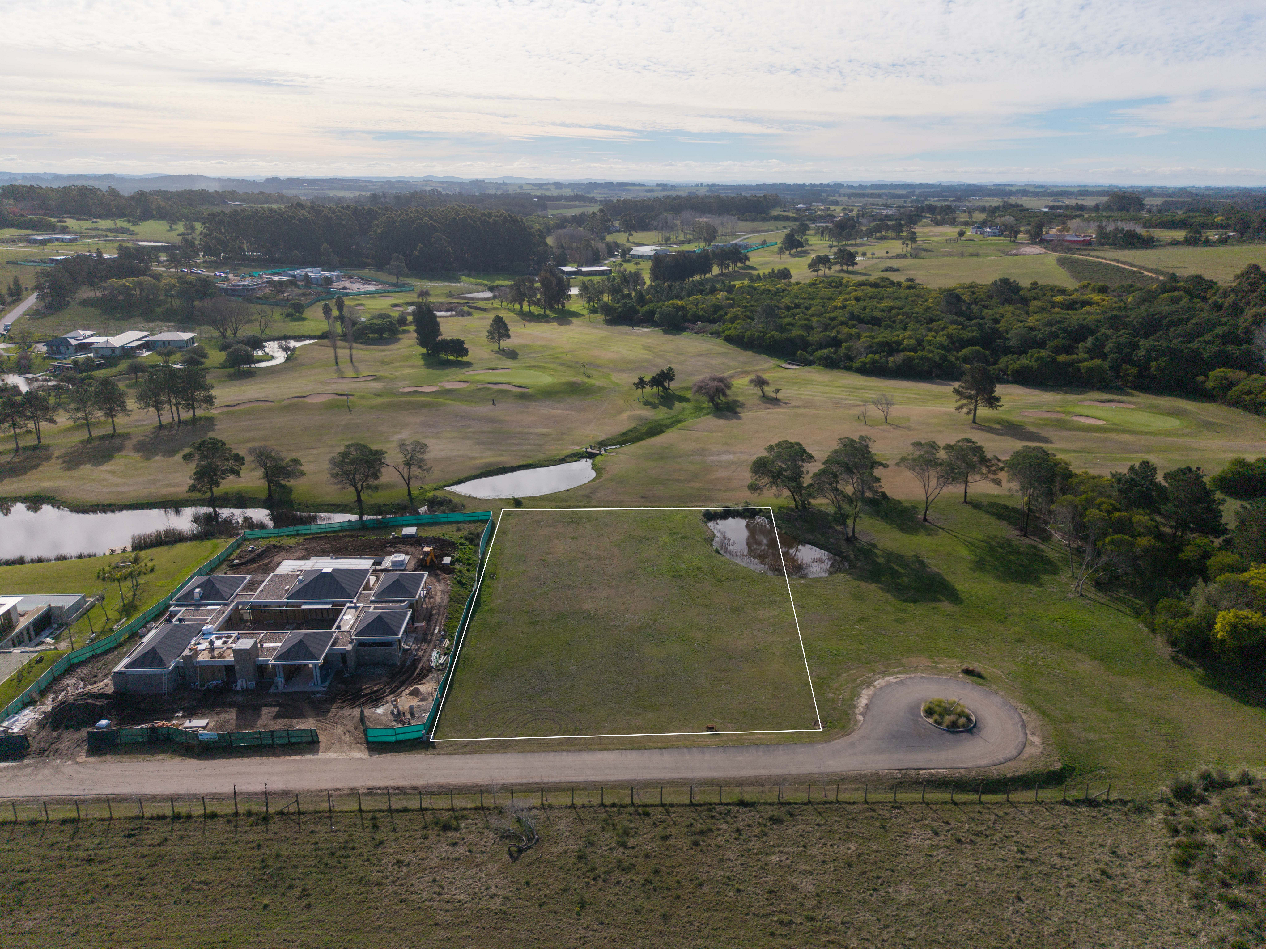 Exclusive plot in Pueblo Mio Golf
