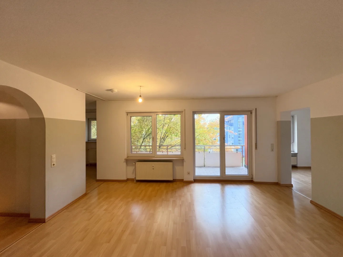 Großzügige 1,5 ZKB mit Loggia und Stellplatz! - Photo 3