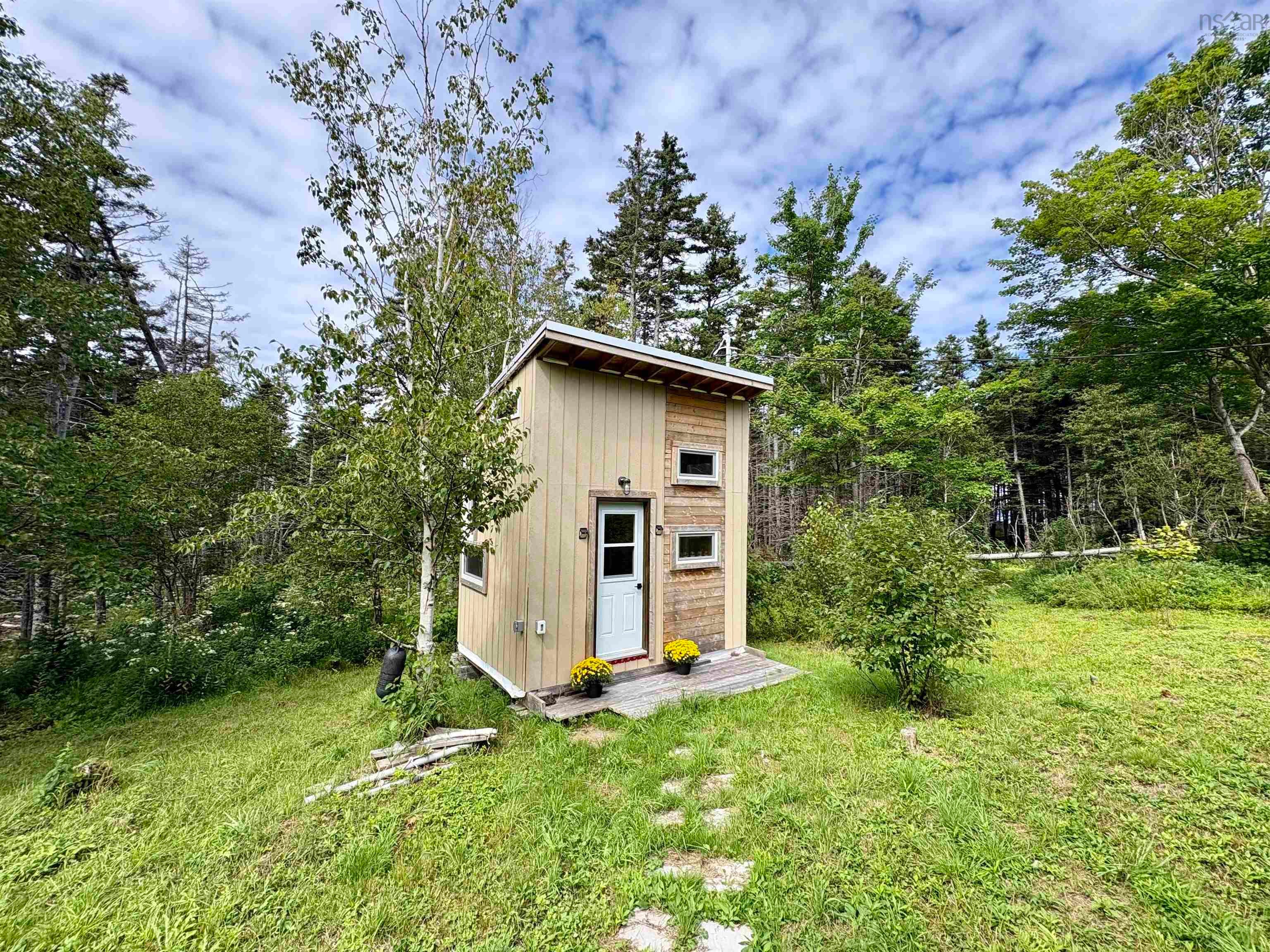 Two Acres of Wooded Serenity, Steps from Ocean Beaches