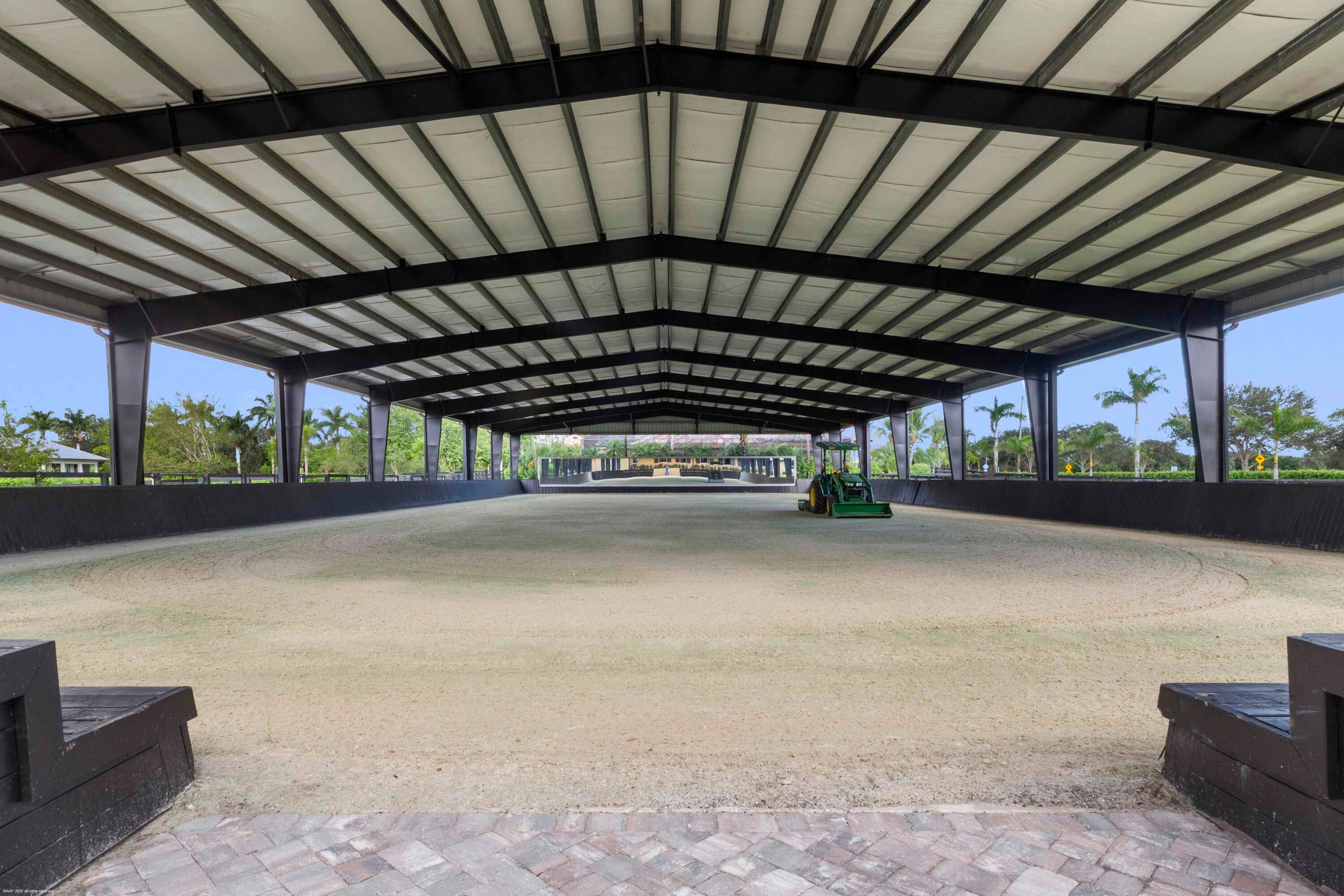 Horse Stalls Available for Seasonal Lease