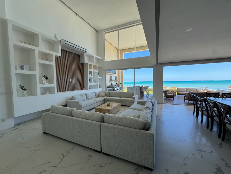 Huge Oceanfront Villa Isla Blanca