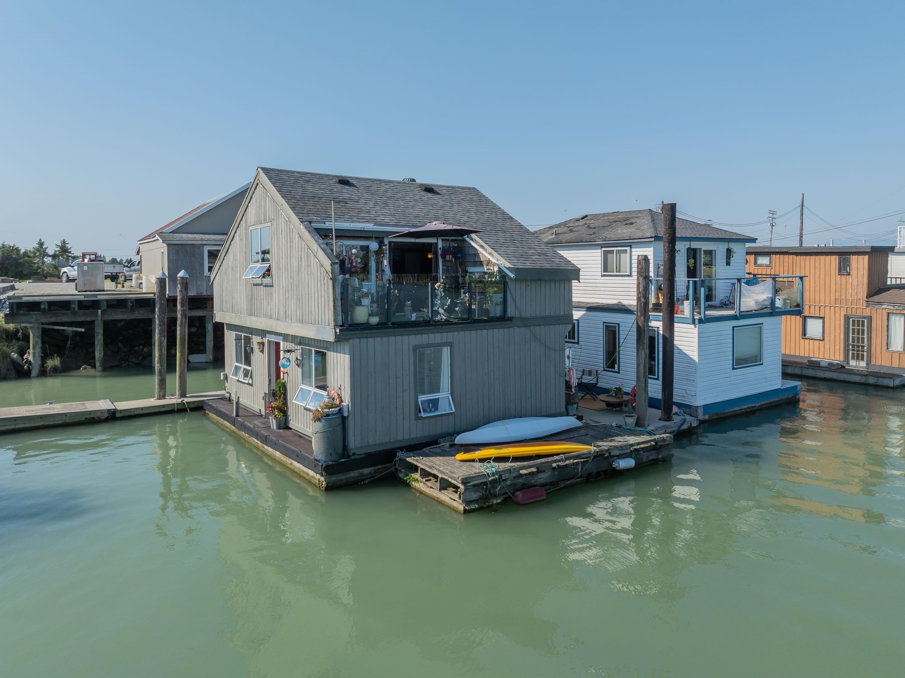 Sunrise to Sunset Living on the Fraser!