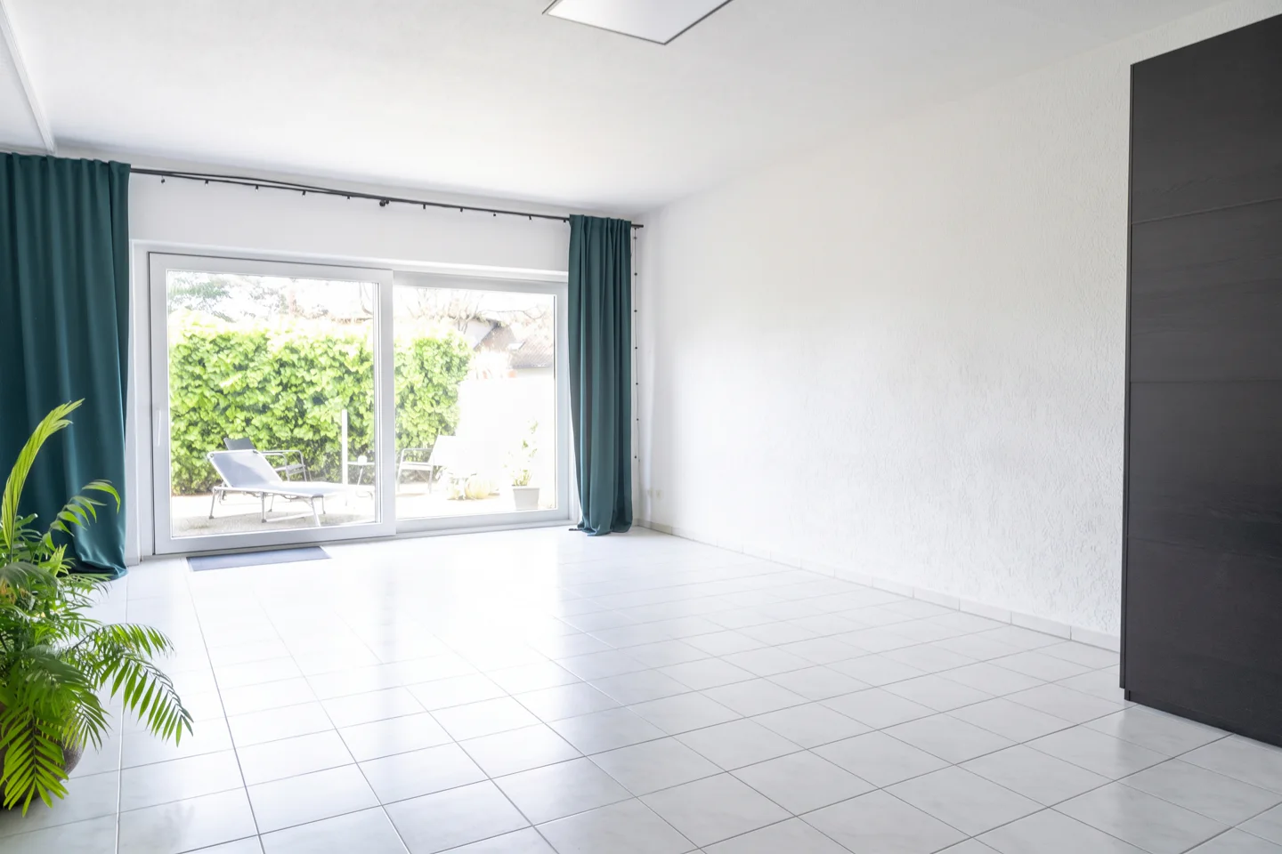 Zwei-Zimmer-Souterrainwohnung in Neunkirchen! - Photo 1