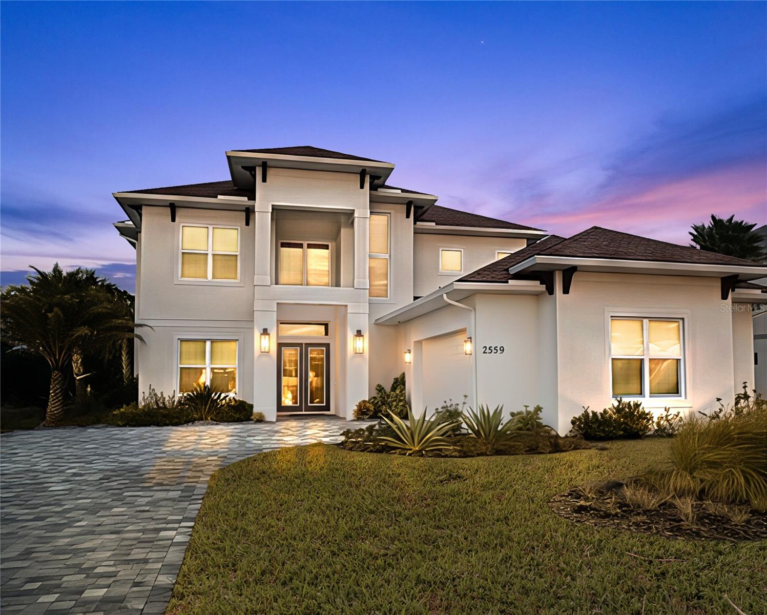 Peaceful Waterfront Escape