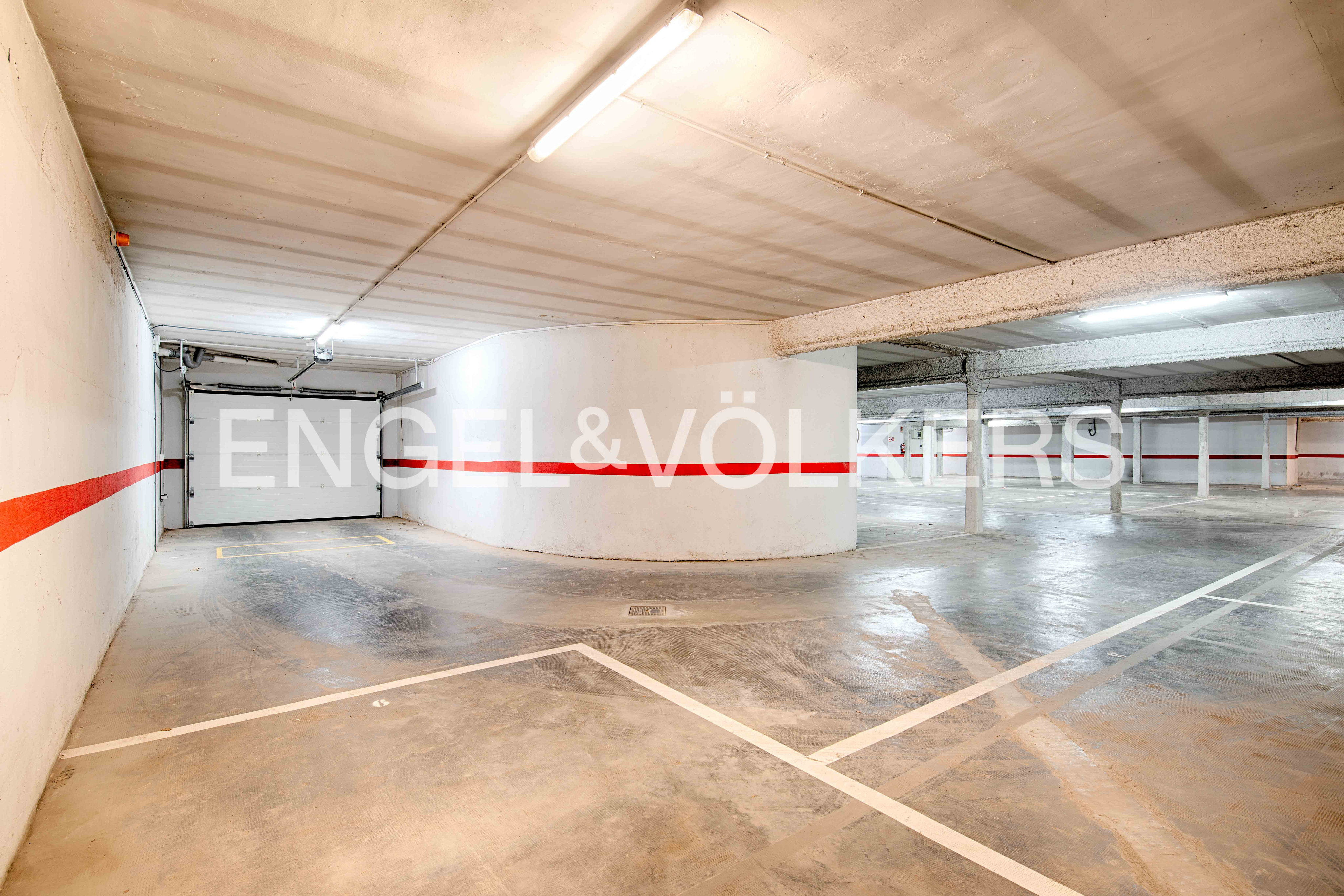 Inversión  6 plazas de parking en el centro de Figueres