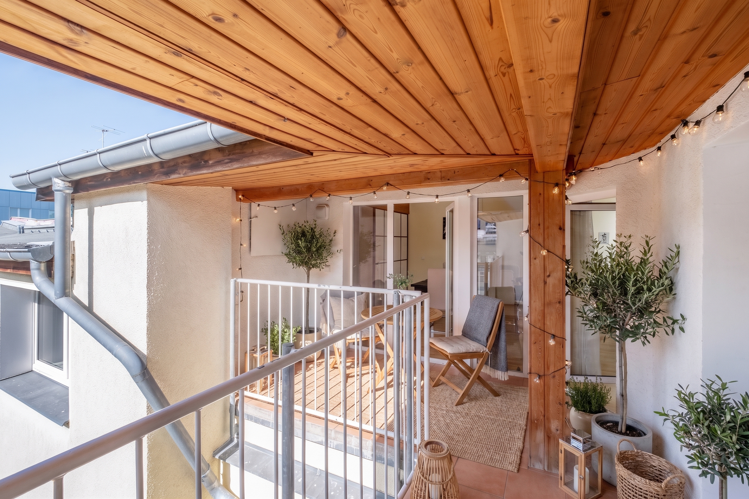 Einzigartige Wohnung mit Kiezfeeling und sonniger Terrasse [KI-modifiziert]