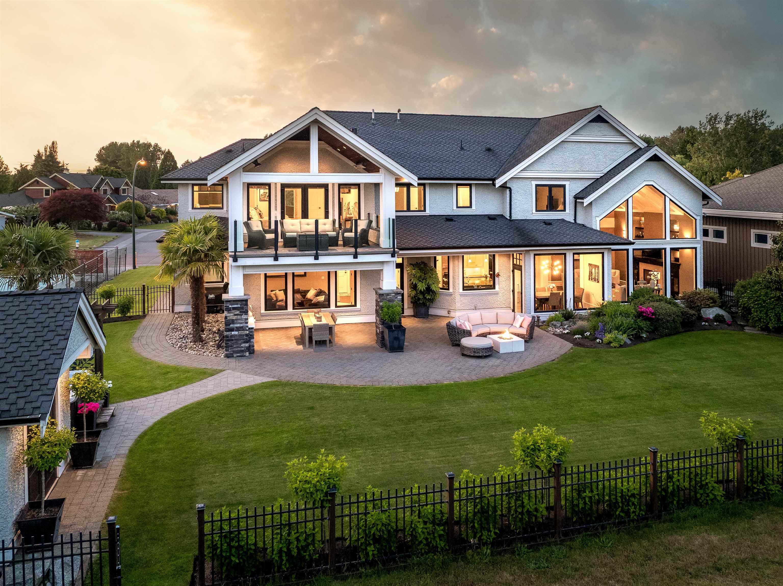 Incredible Custom Family Home in Tsawwassen