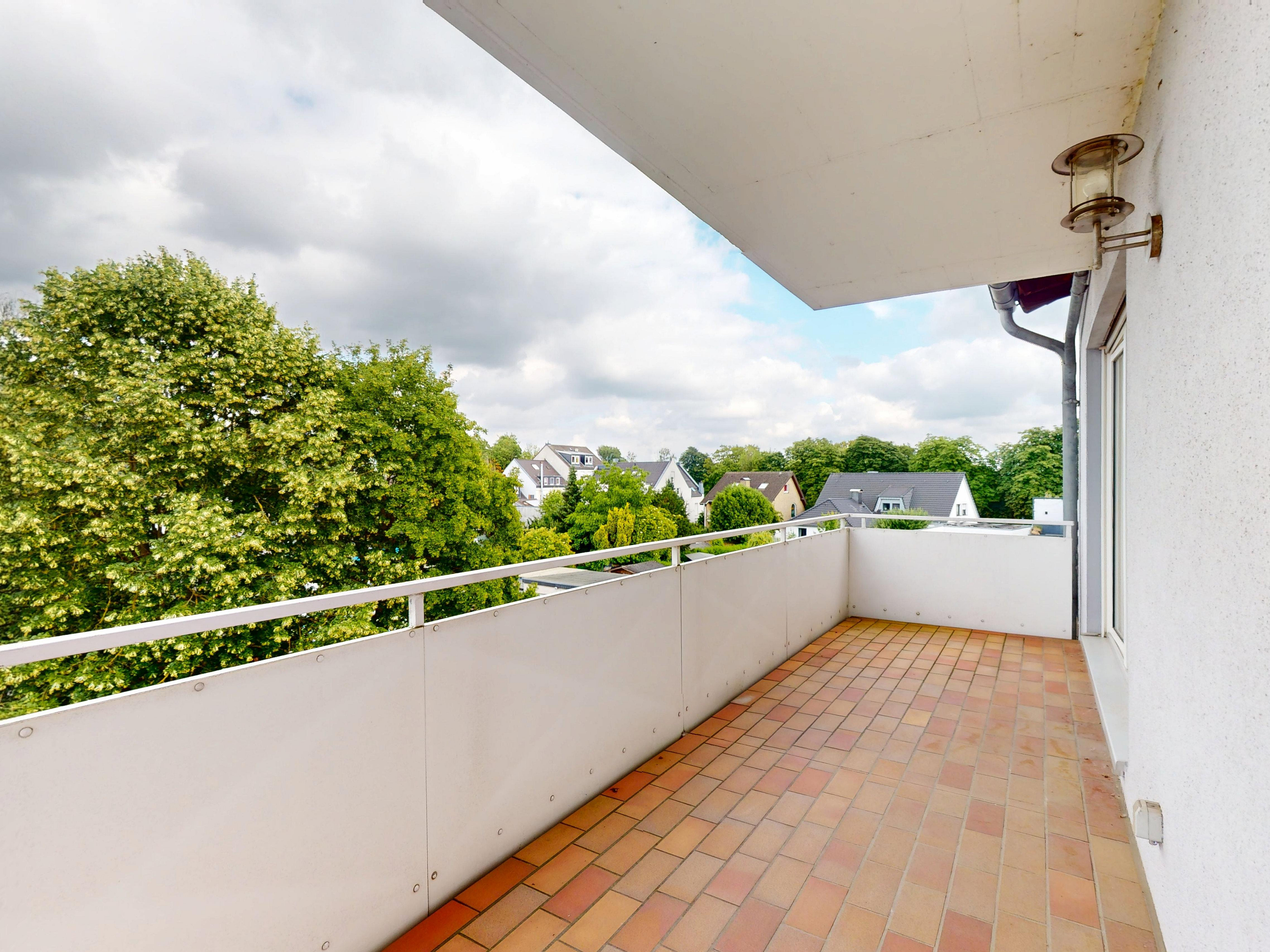 2 Zimmer im 2. OG mit Balkon und Stellplatz - sehr gepflegte ETW