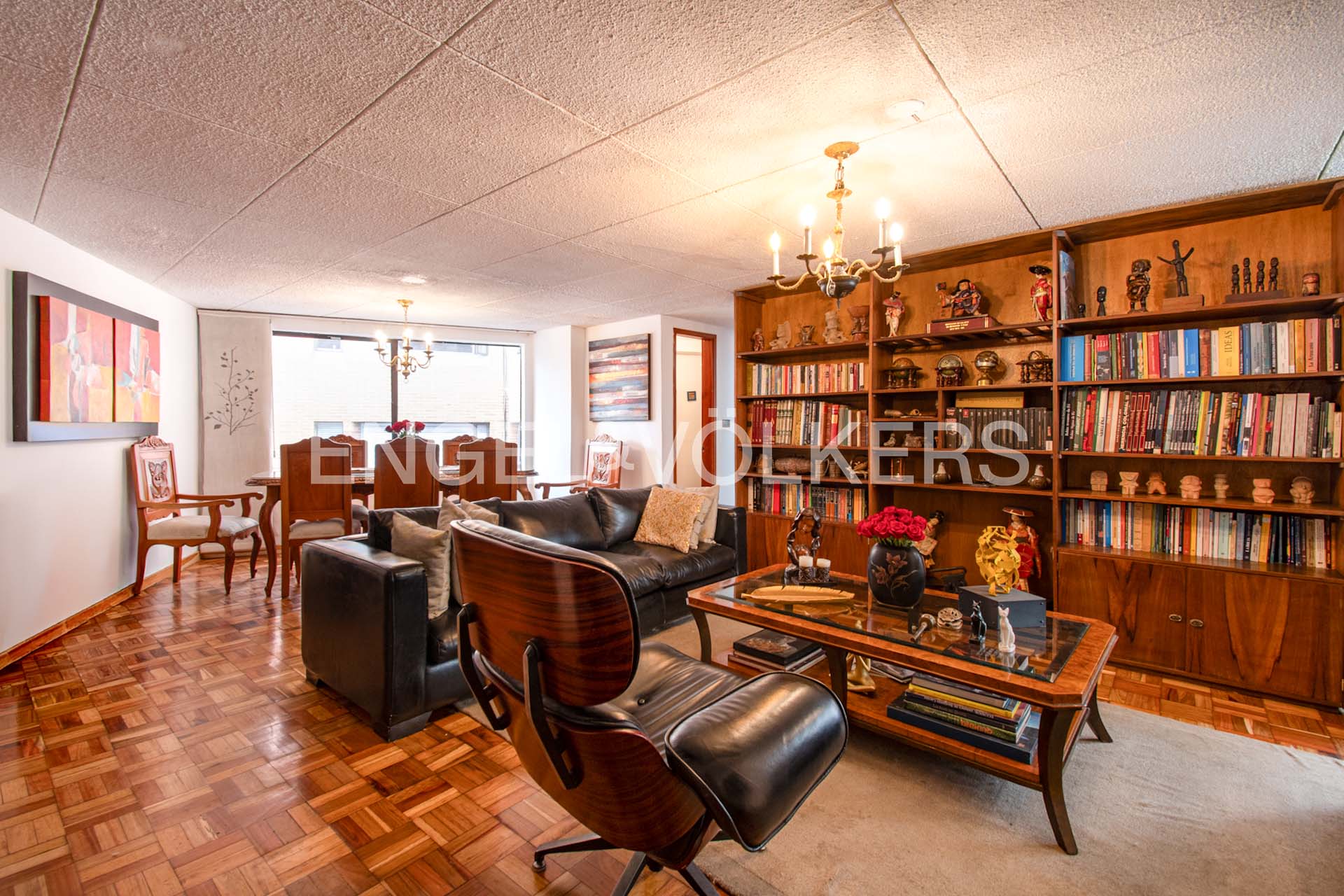 Apartamento de oportunidad con terrazas para venta en Rosales