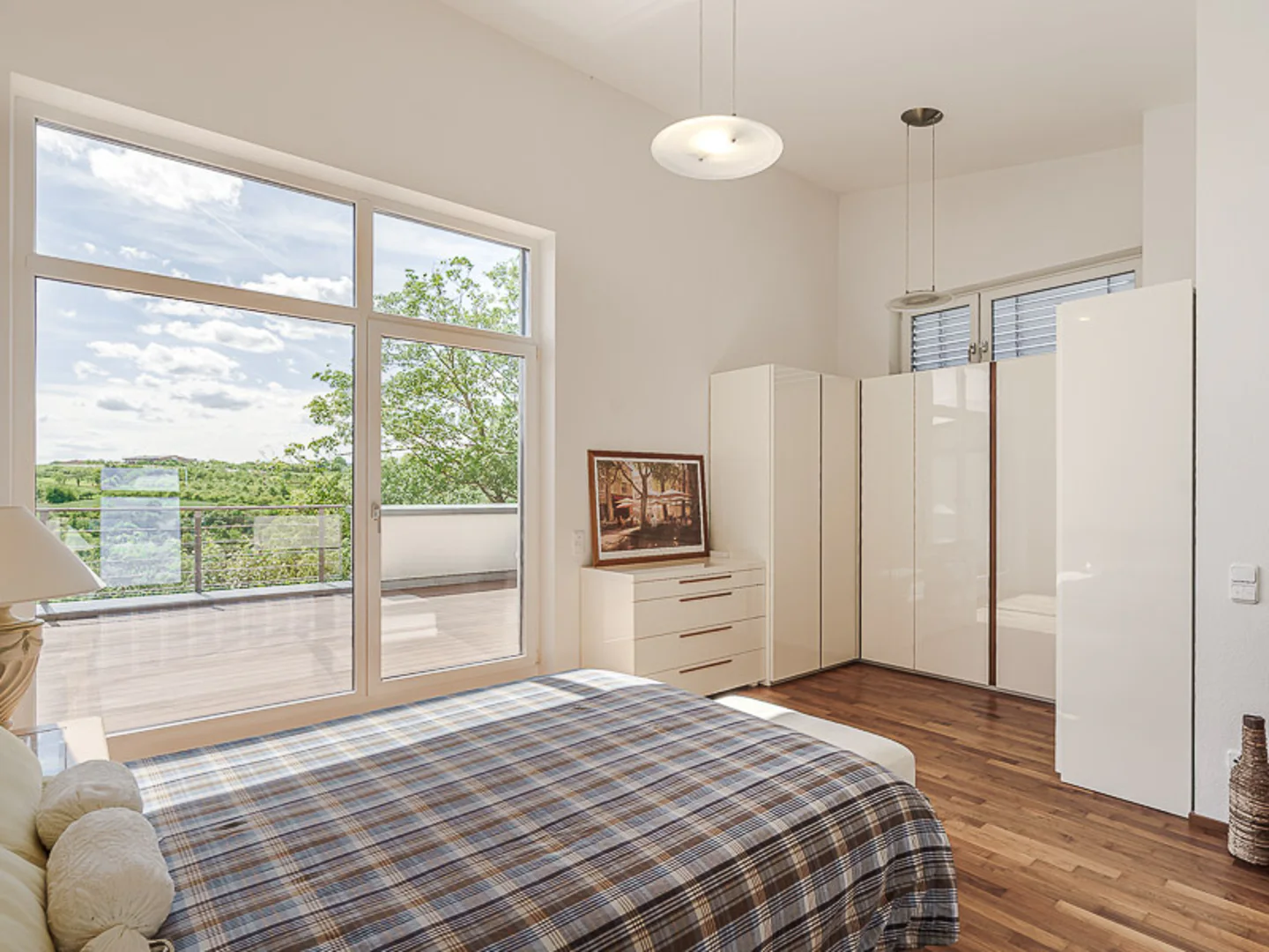 Moderne Doppelhaushälfte mit Kamin, Dachterrasse und fantastischem Fernblick - Foto 5