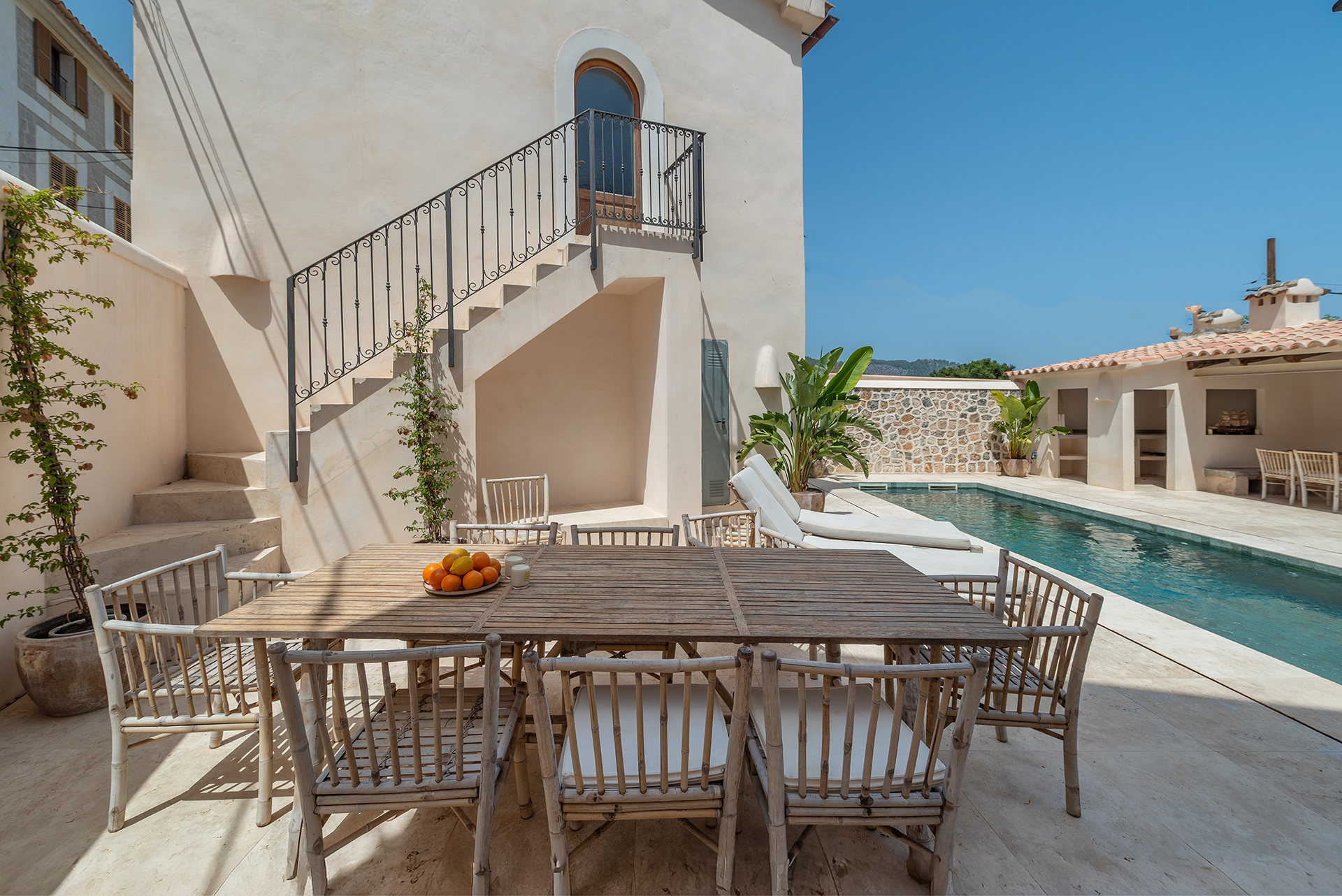 Casa de poble espectacular a Sóller completament renovada amb estil i qualitat