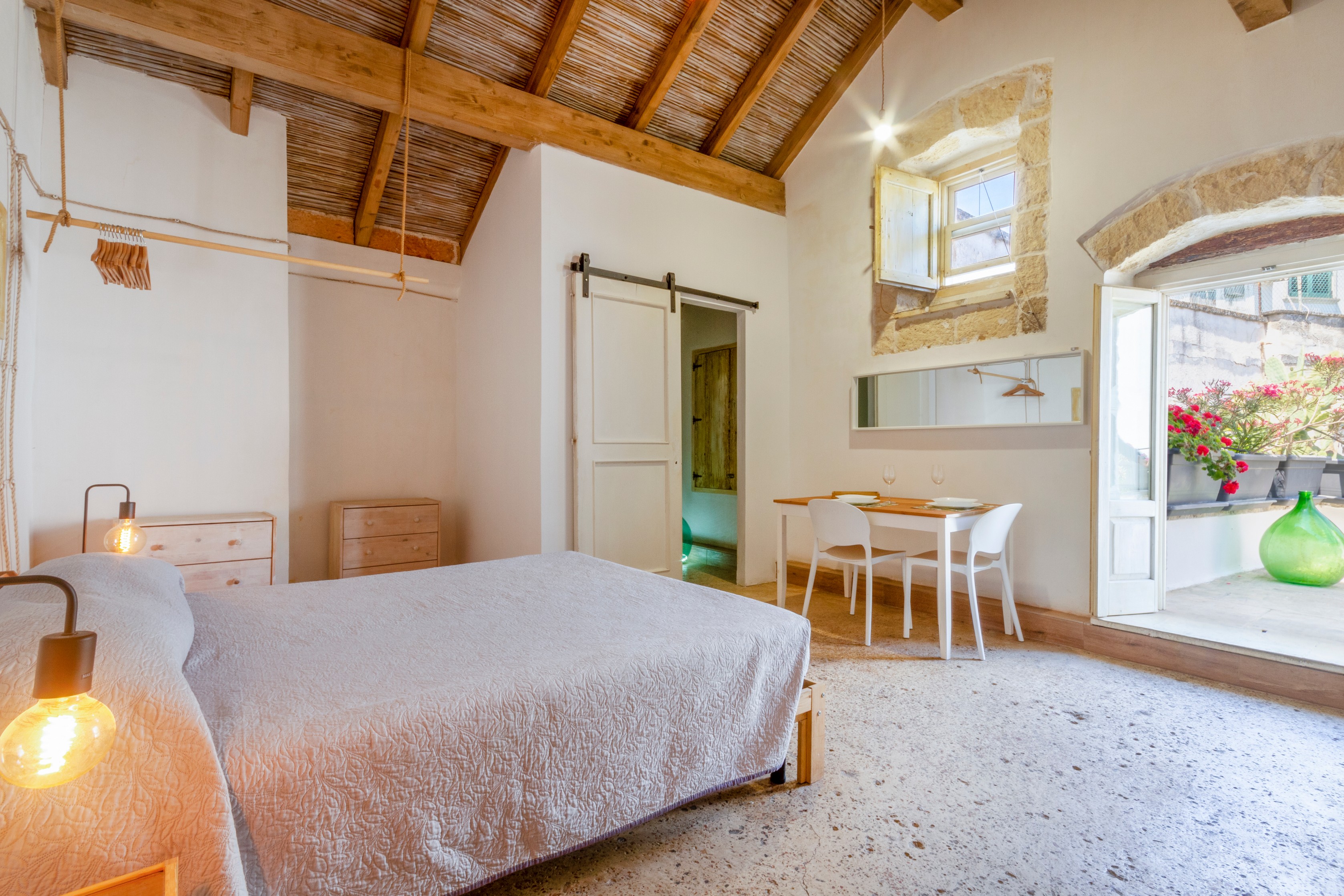 Kleine Wohnung mit Terrasse