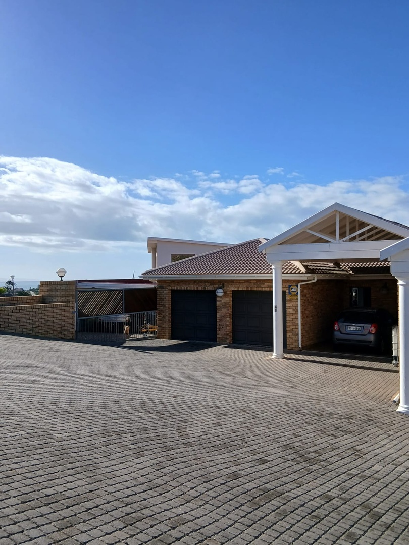 Charming Duet in Seemeeupark, Mossel Bay