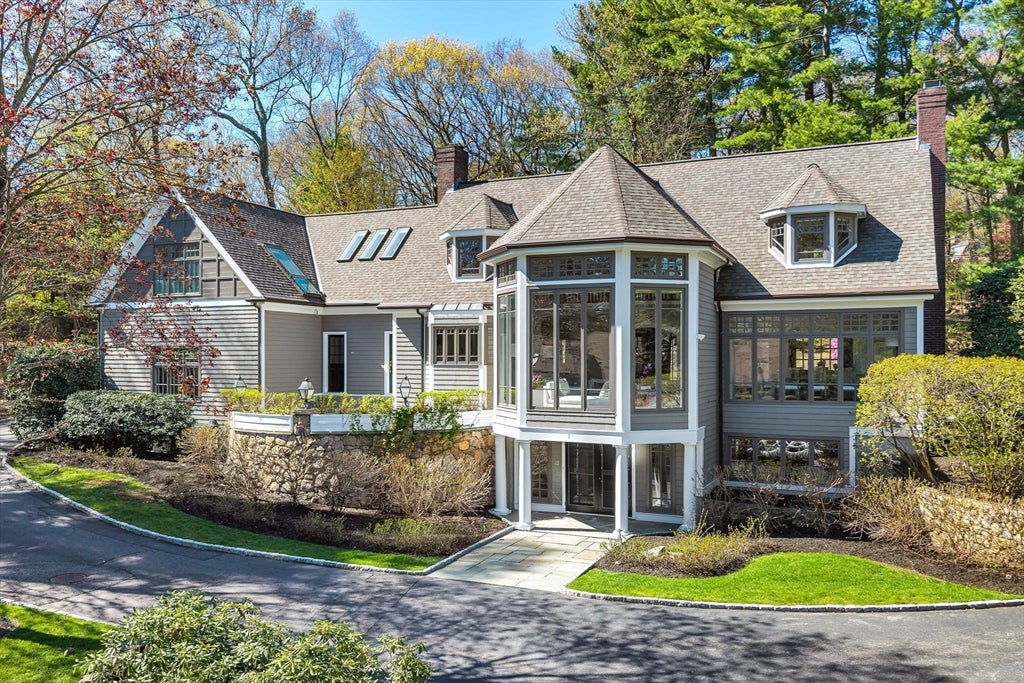 Sophisticated Contemporary Colonial