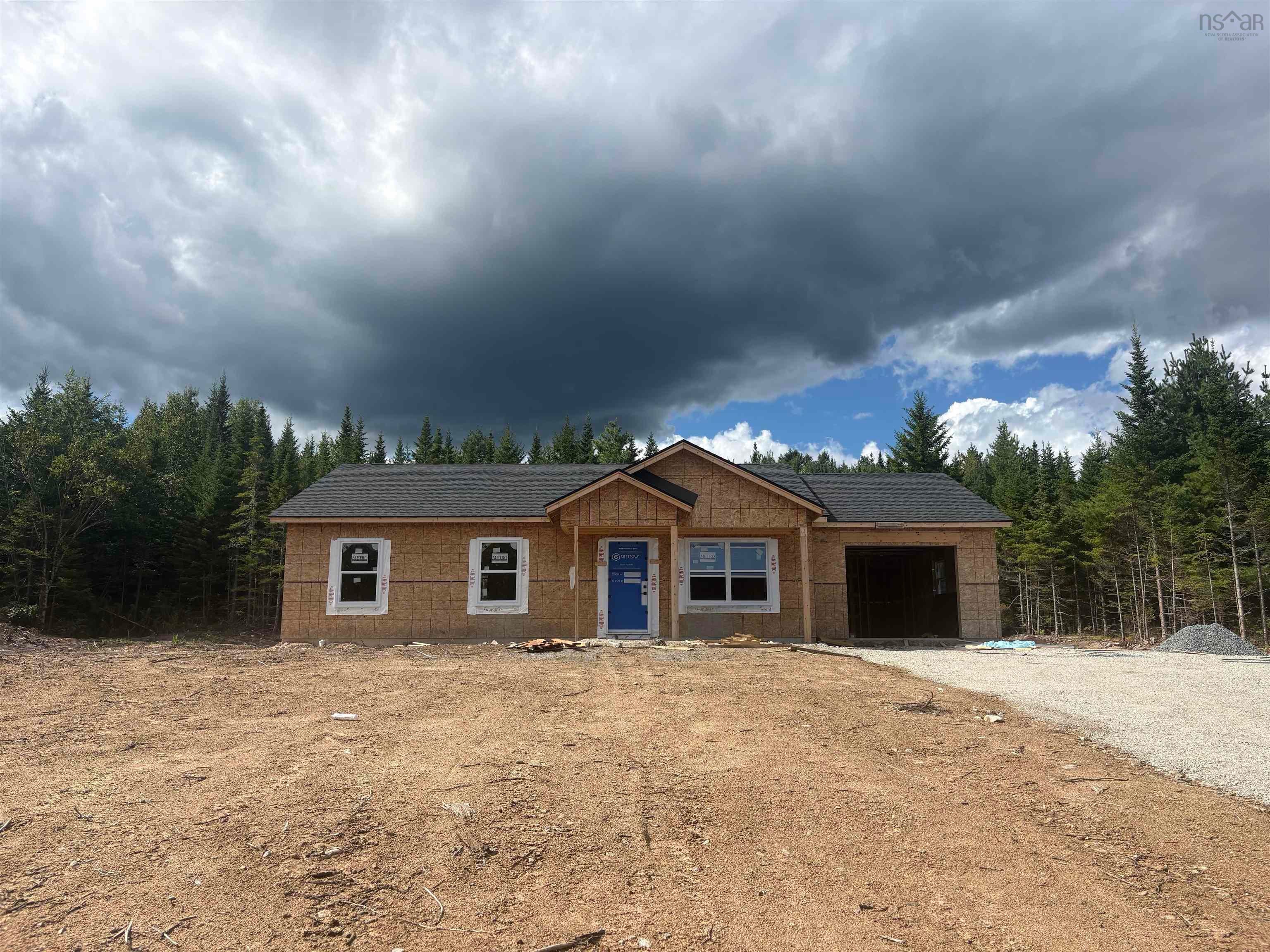 New Construction Elegance Meets Coastal Convenience