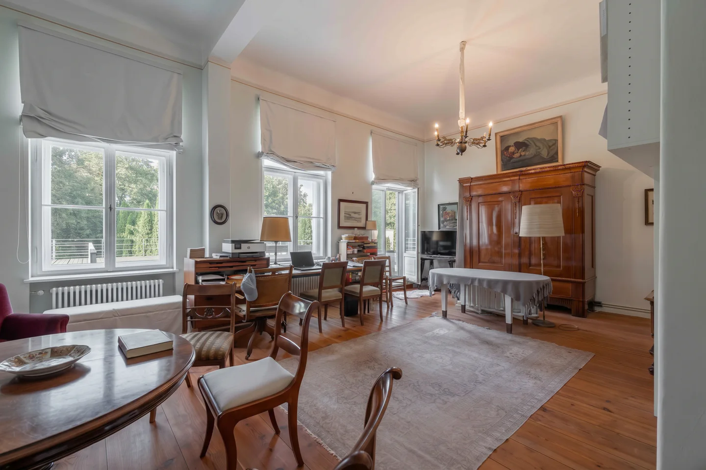 Befristet: Herrschaftliche Altbauwohnung in der Villa Mirbach, direkt am Neuen Garten - Foto 2