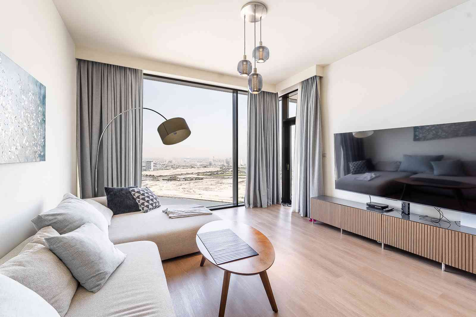 Furnished | Upgraded | High Floor | Sea View