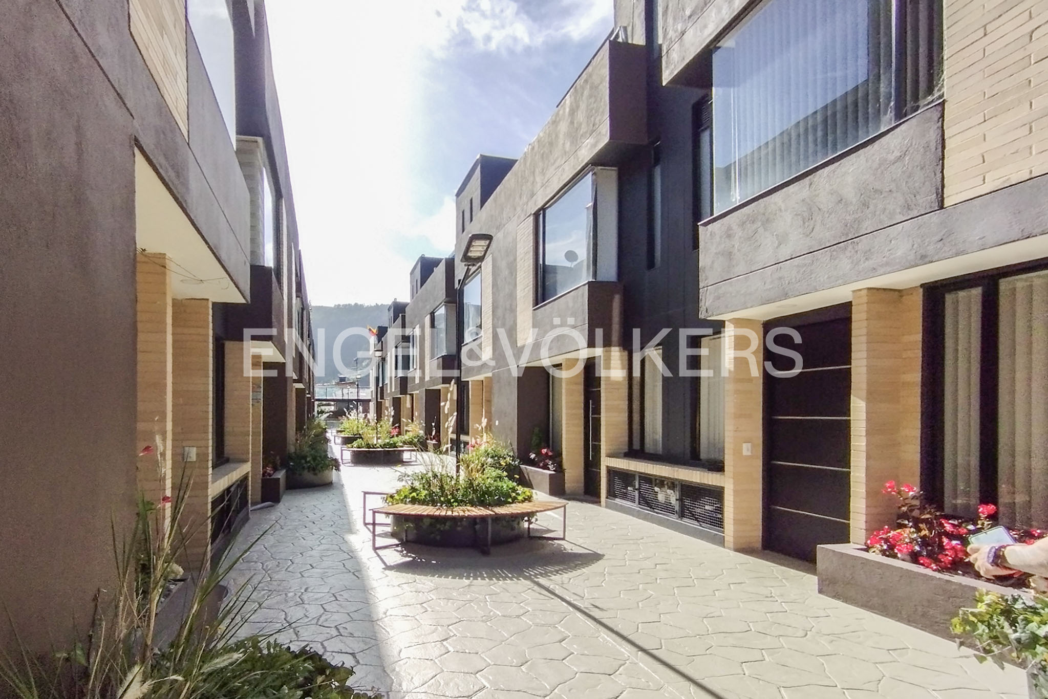 Casa para venta en conjunto cerrado en Chía