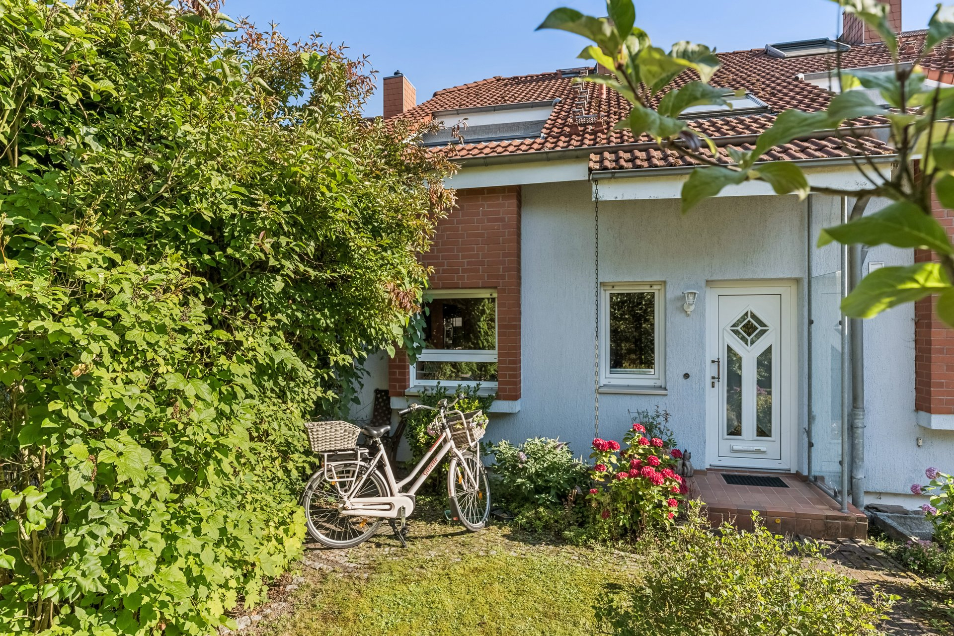 Komfort trifft Lebensqualität – gepflegtes Reihenhaus in begehrter Lage