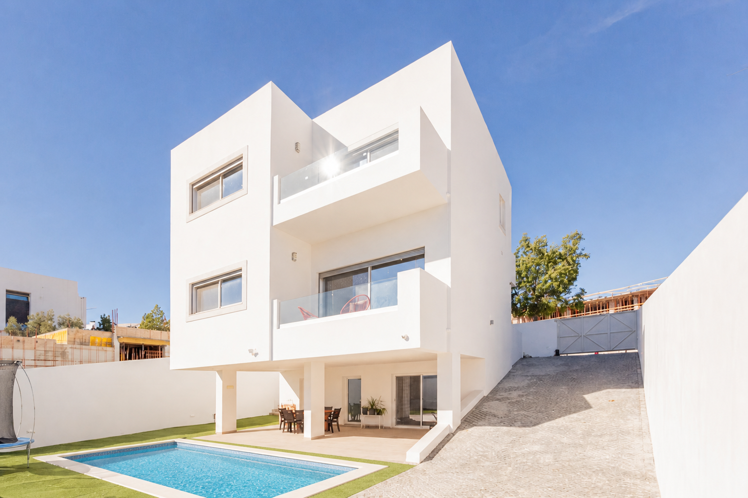 Tavira Lumina