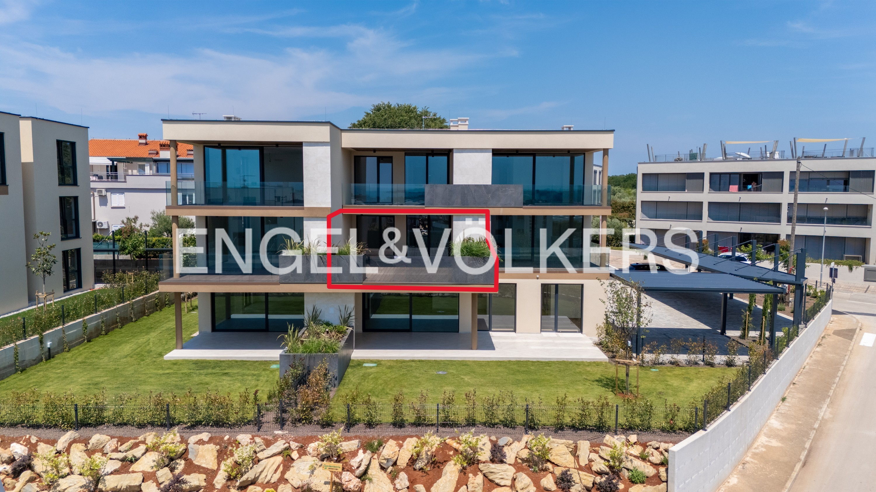 Stylish 2-room apartment with sea view and spacious south-facing balcony on the 1st floor (Building B)