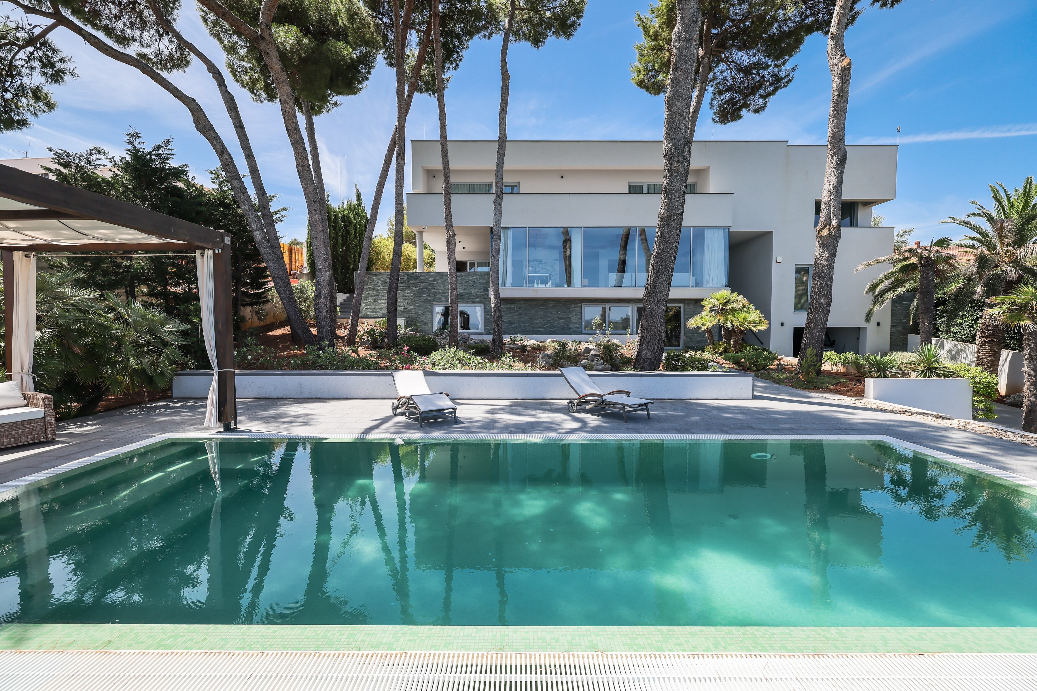 Villa SCORPIO – Luxurious Self-Sustainable Villa on the Adriatic Sea