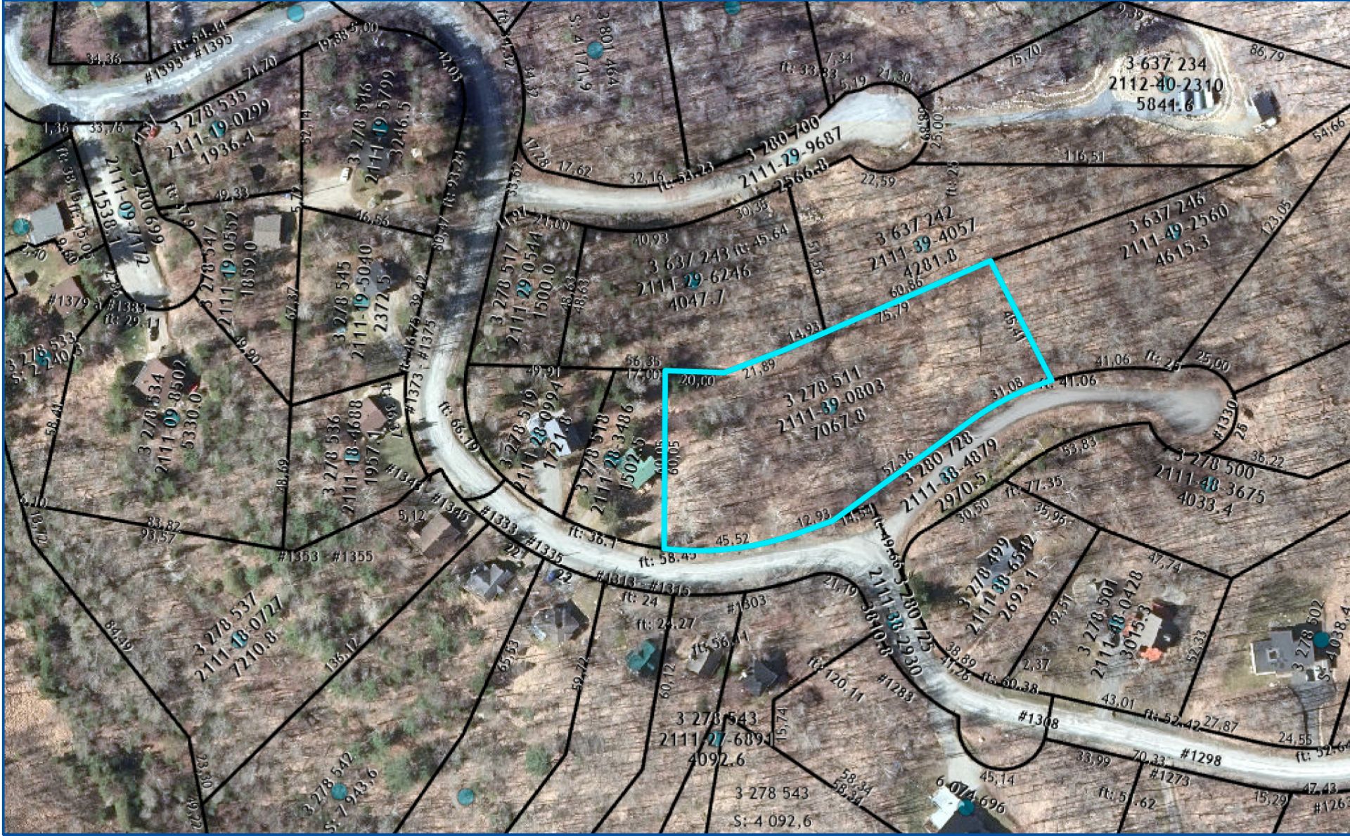 Balance between tranquility and proximity to amenities!