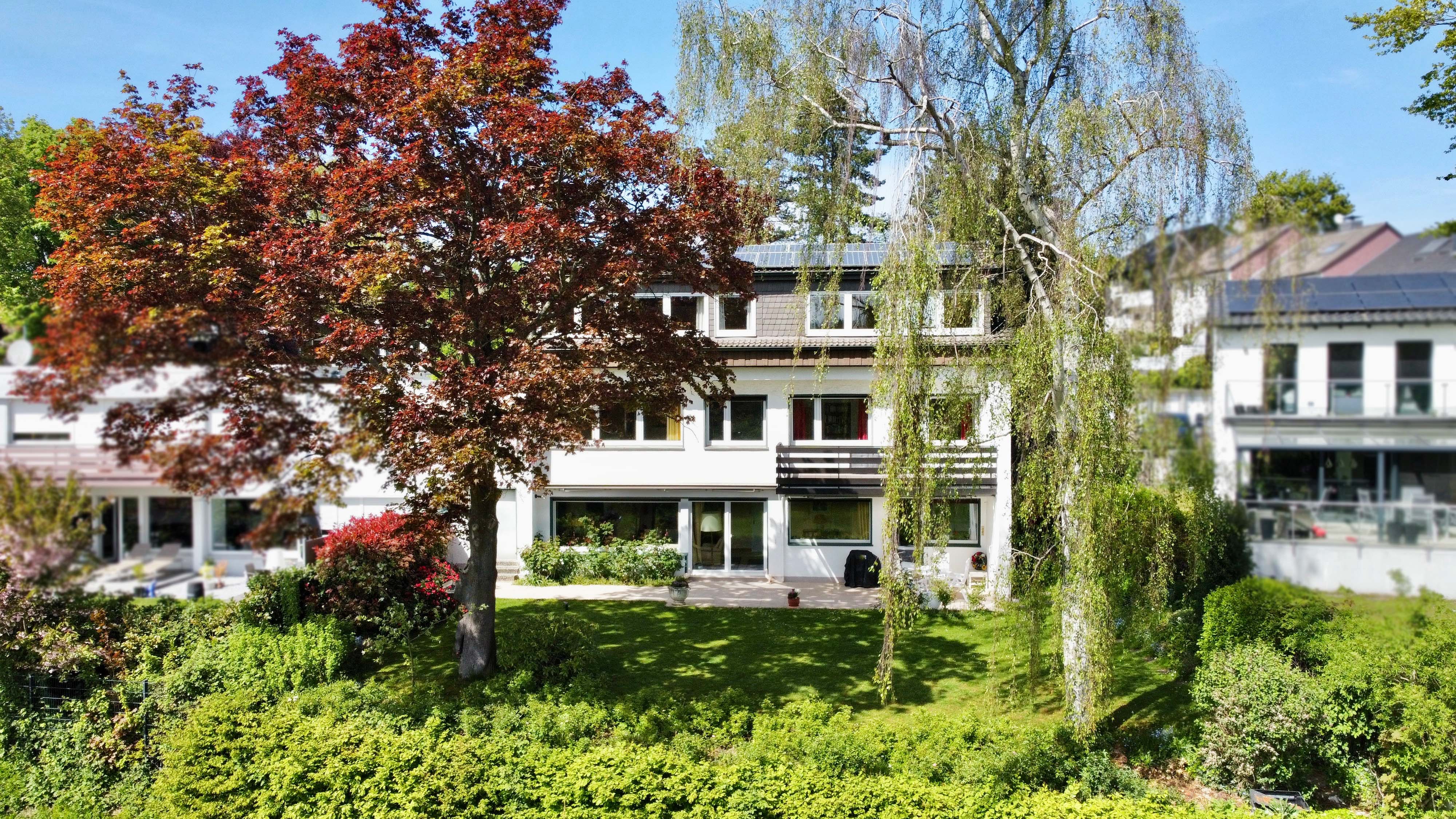 Einfamilienhaus in erster Reihe am Lohbachtal